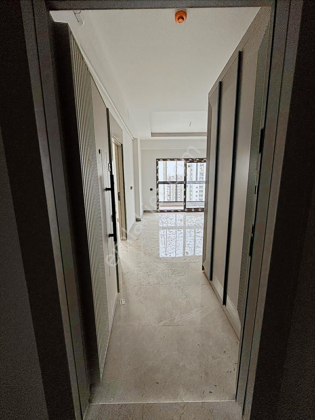 Avax Gayrimenkulden Kiralık Doğalgazlı Yerden Isıtmalı 1+1 Daire - Görsel 6