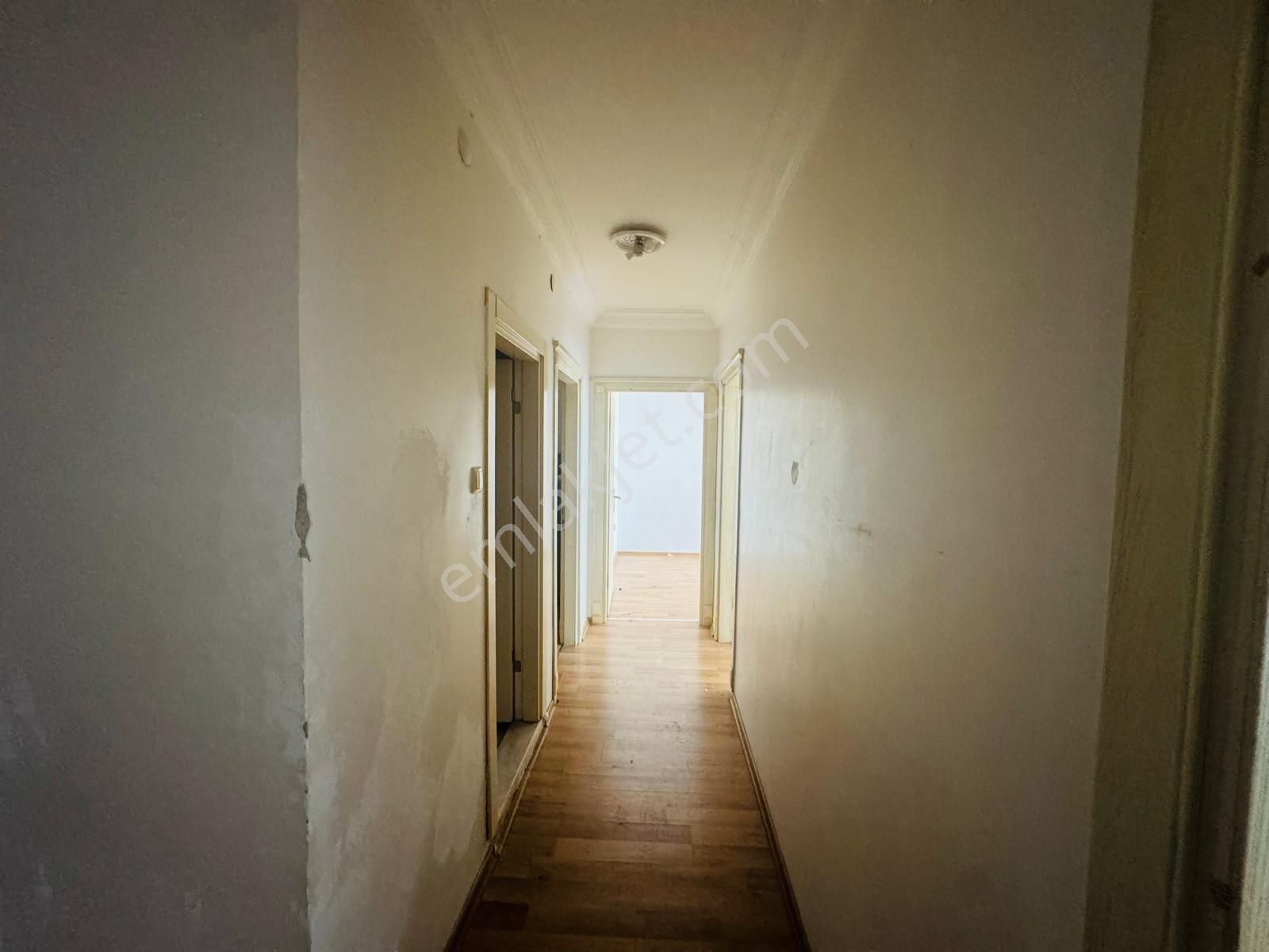 Mezitli Atatürk Mahallesinde Merkezi Konumda Geniş 3+1 Kiralık - Görsel 14