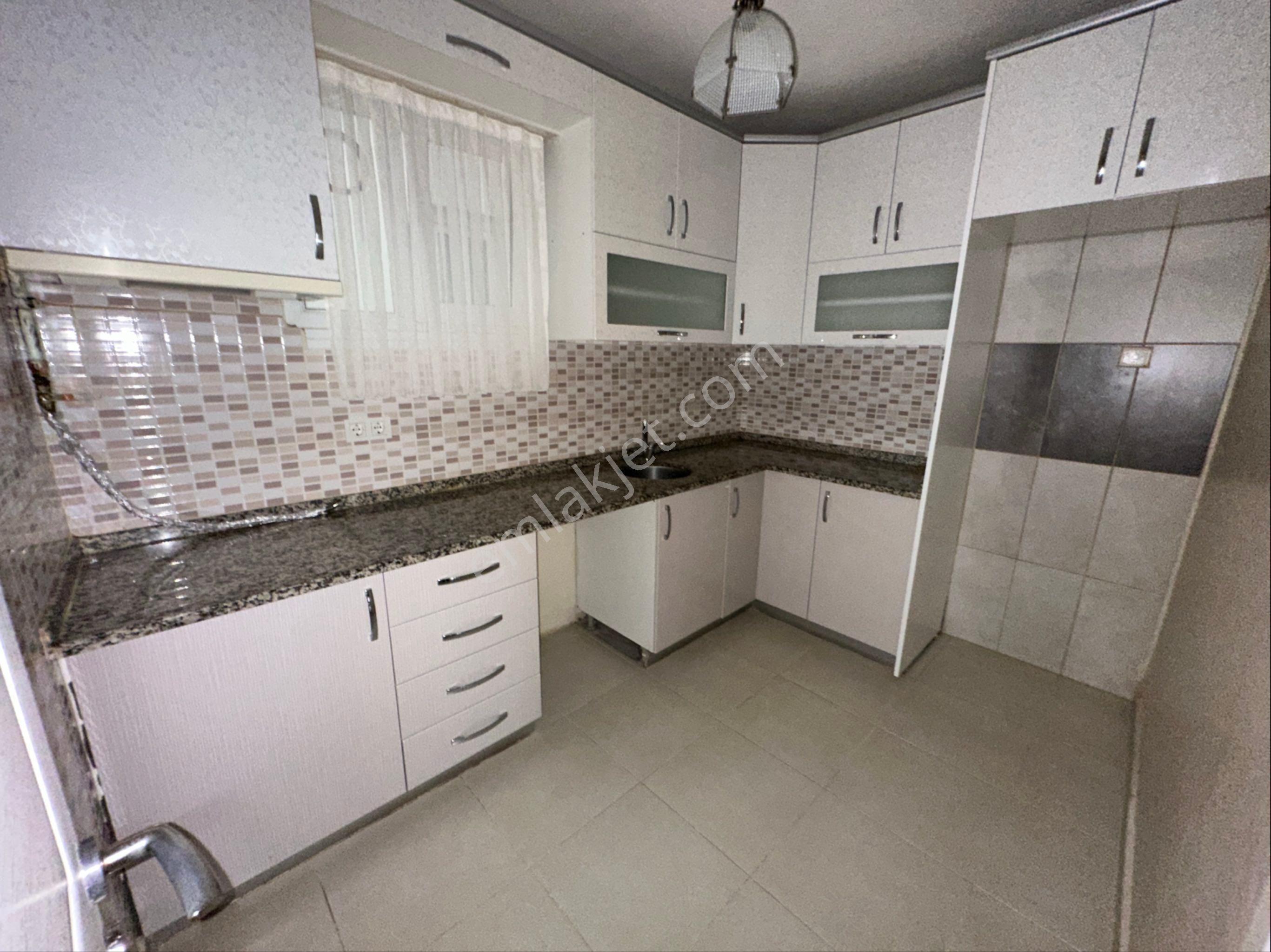 Metroya Yakın Site İçerisinde 3+1 Kiralık Daire - Görsel 21