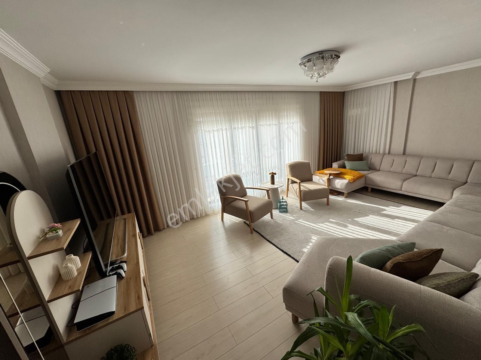 Sincan Malazgirt Mah.'de Bulvar Cephe Satılık 3+1 Ara Katta Daire - Görsel 10