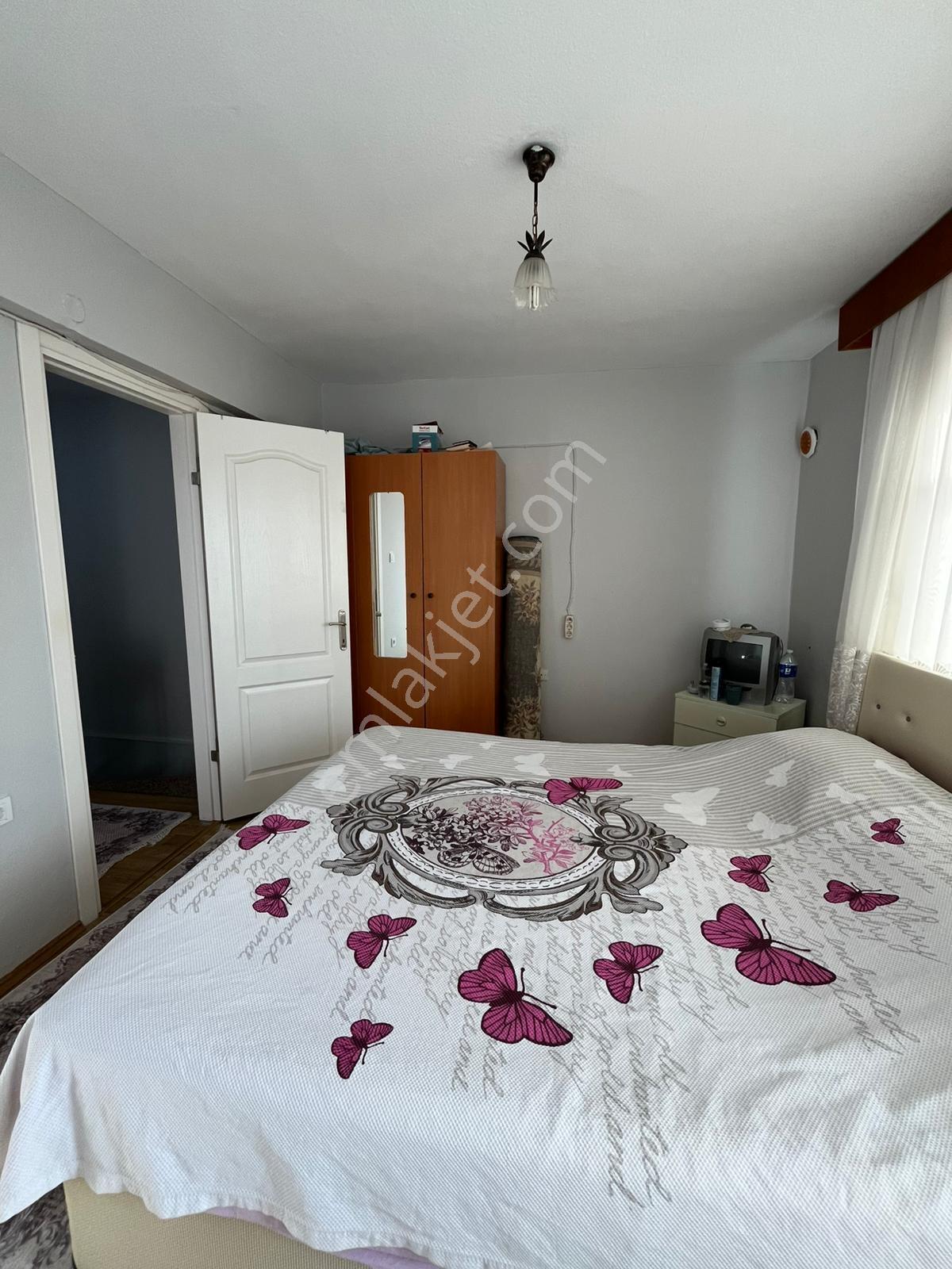 Valleyden Yeniçiftlikte Site İçinde Eşyalı 3+1 Satılık Villa!! - Görsel 2