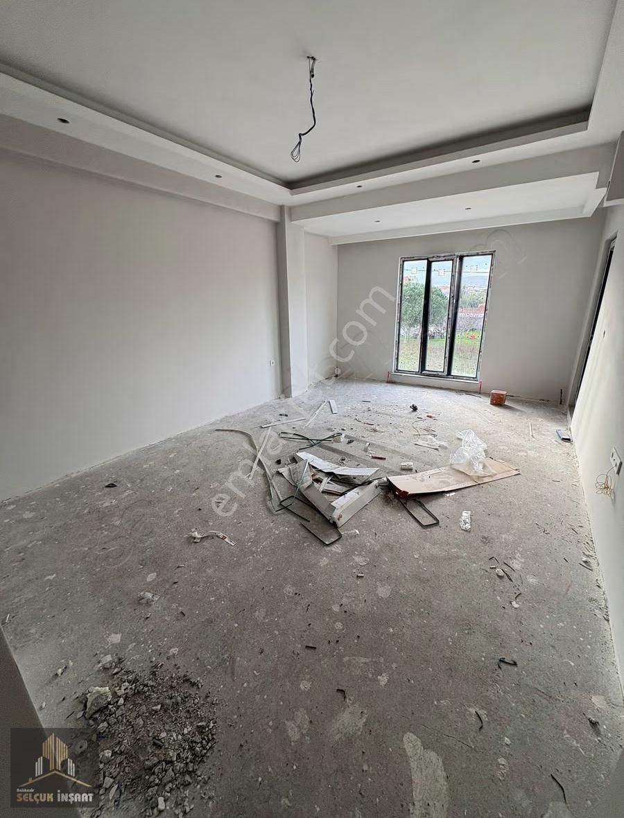 Gümüşçeşme Mahallesinde 3+1 Ara Kat Satılık Daire - Görsel 4