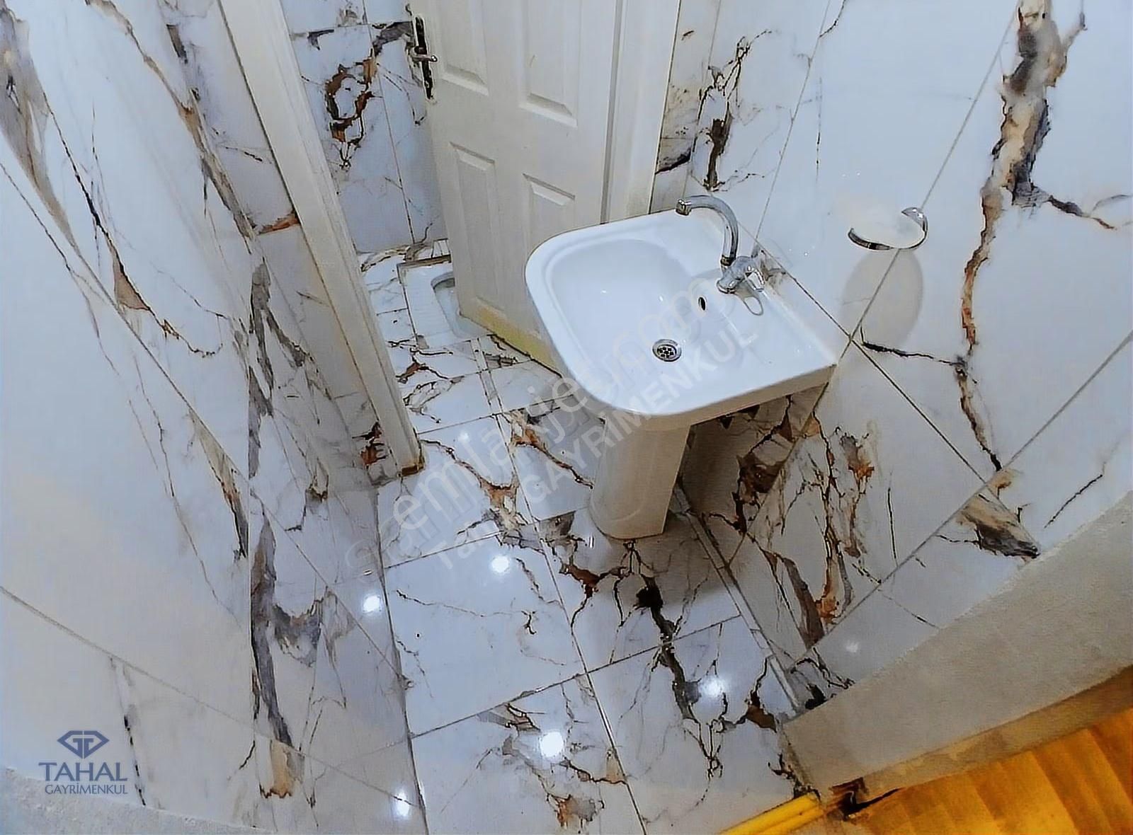 Konuksver'de Kiralık 3+1 145m2 Yüksek Giriş Tam Cadde Üstünde - Görsel 21