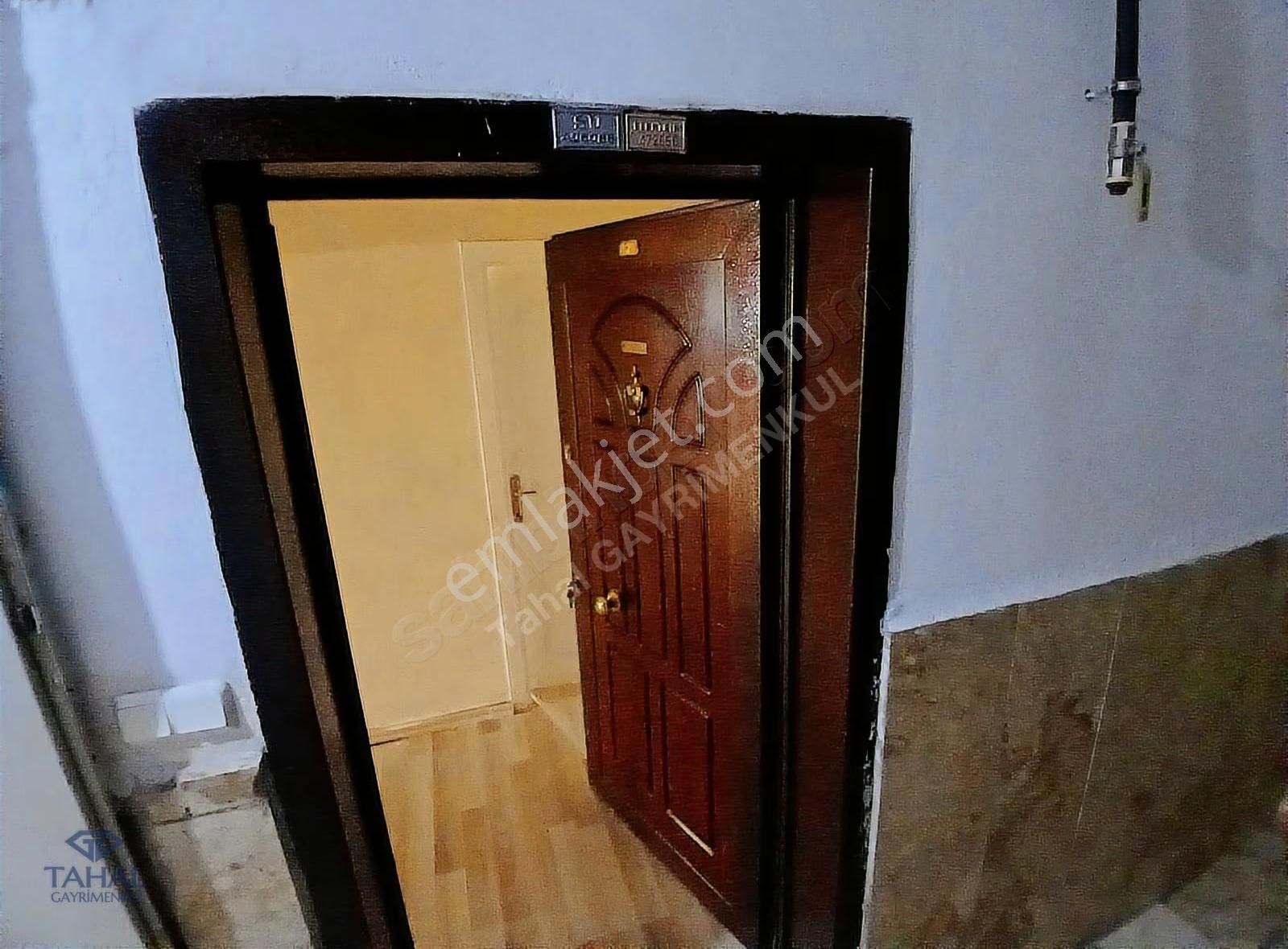 Konuksver'de Kiralık 3+1 145m2 Yüksek Giriş Tam Cadde Üstünde - Görsel 11