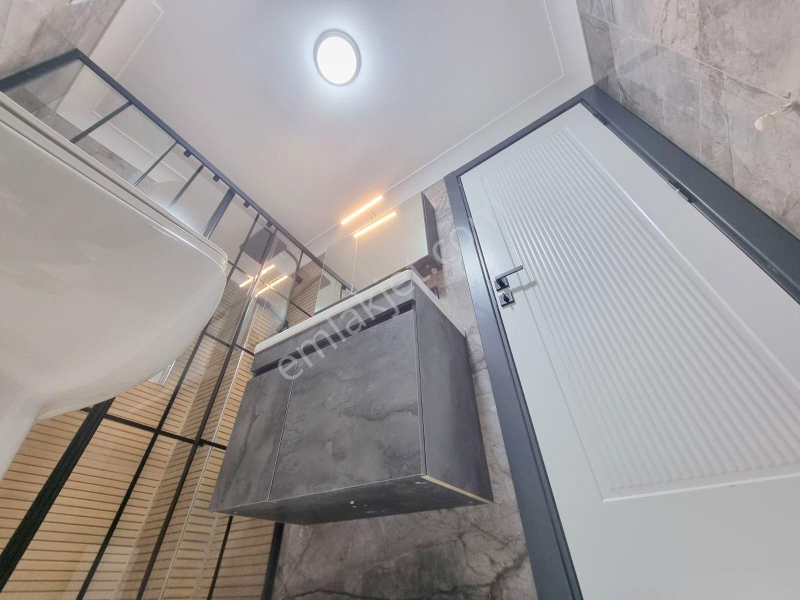 🟣⚫akçayın Merkezin'de Arakat Ön Cephe Muhteşem Tasarımıyla Göz Alan 2+1 Daire - Görsel 18