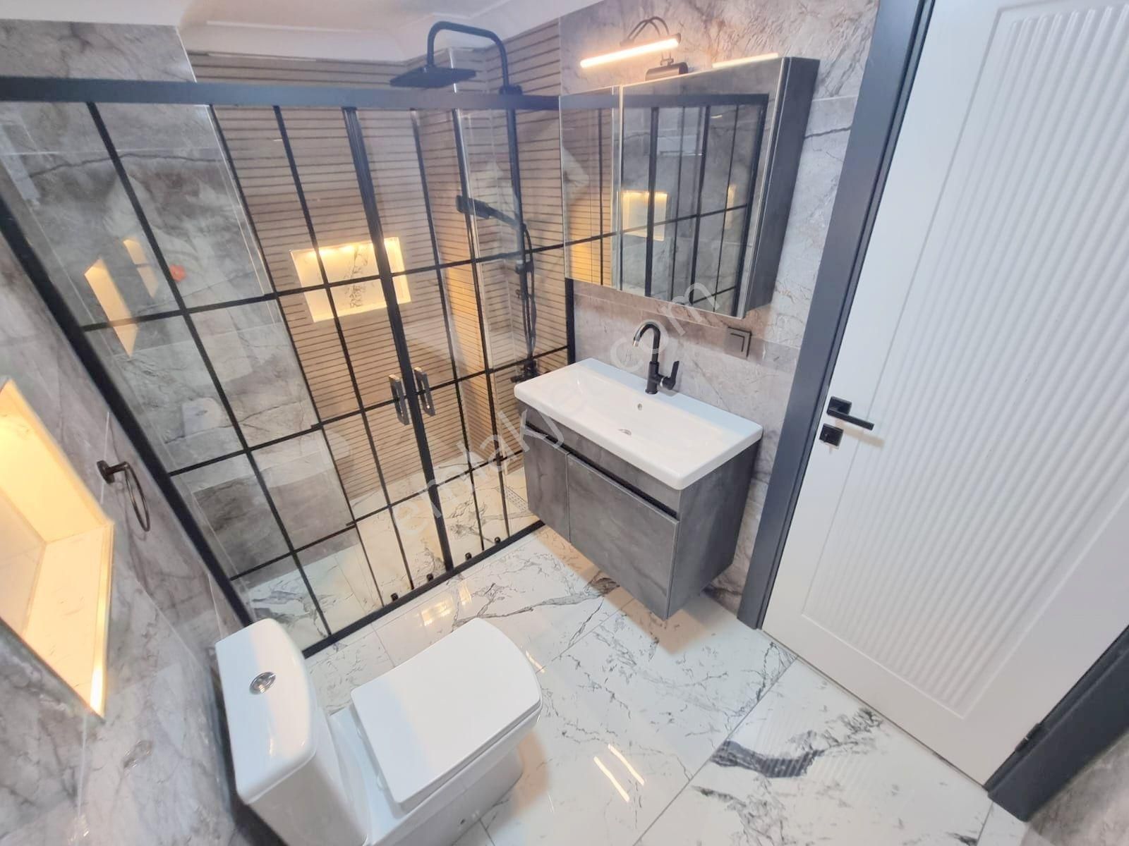 🟣⚫akçayın Merkezin'de Arakat Ön Cephe Muhteşem Tasarımıyla Göz Alan 2+1 Daire - Görsel 19