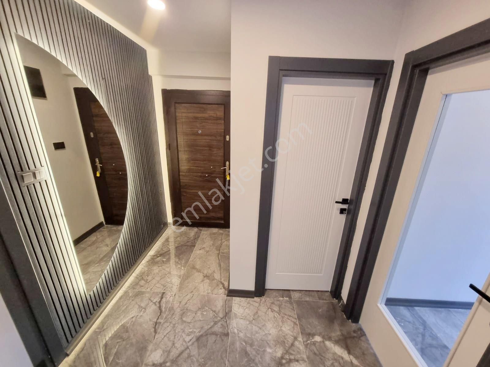 🟣⚫akçayın Merkezin'de Arakat Ön Cephe Muhteşem Tasarımıyla Göz Alan 2+1 Daire - Görsel 5