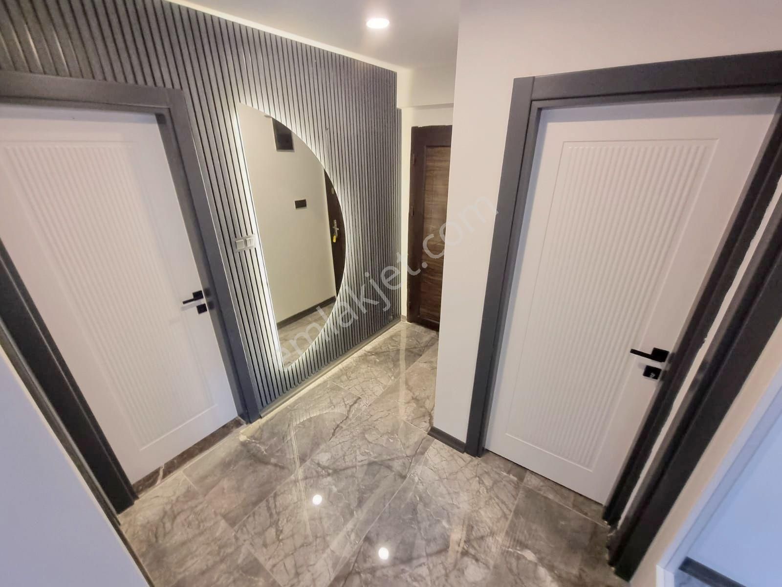 🟣⚫akçayın Merkezin'de Arakat Ön Cephe Muhteşem Tasarımıyla Göz Alan 2+1 Daire - Görsel 8