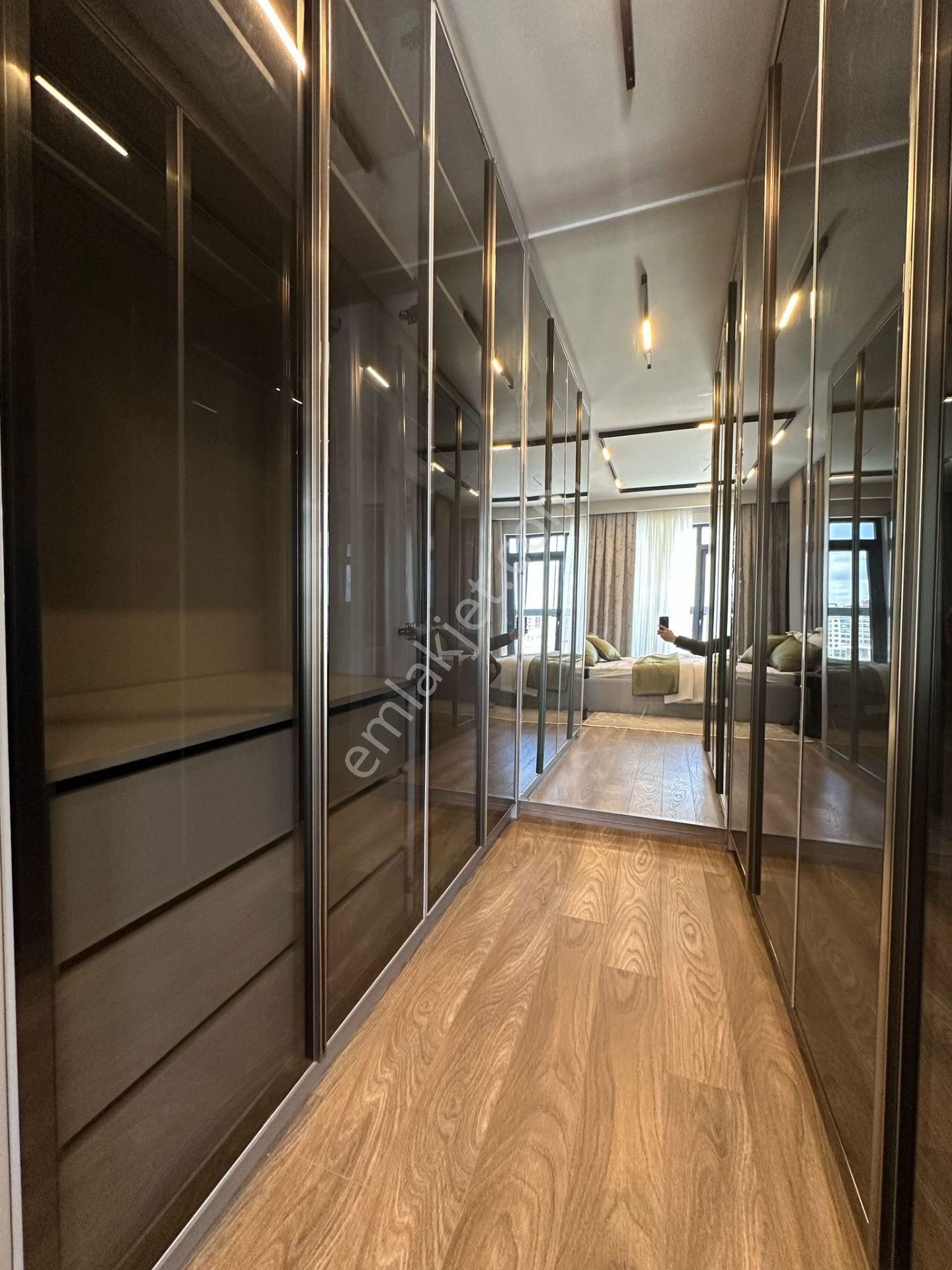 Pursaklar Mehmet Zengin Emlak'tan Kapalı Otoparklı Çift Banyolu 6.kat 4+1 Lüks Sitede Daire - Görsel 19