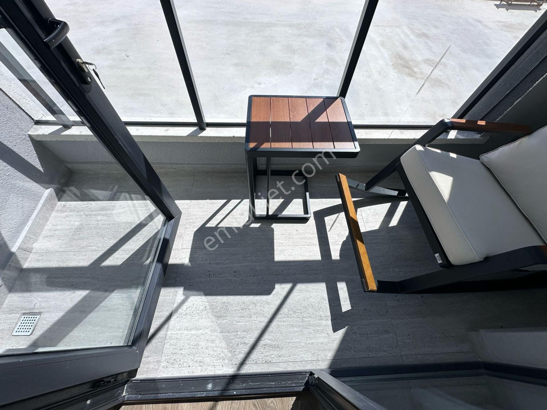 Pursaklar Mehmet Zengin Emlak'tan Kapalı Otoparklı Çift Banyolu 6.kat 4+1 Lüks Sitede Daire - Görsel 31