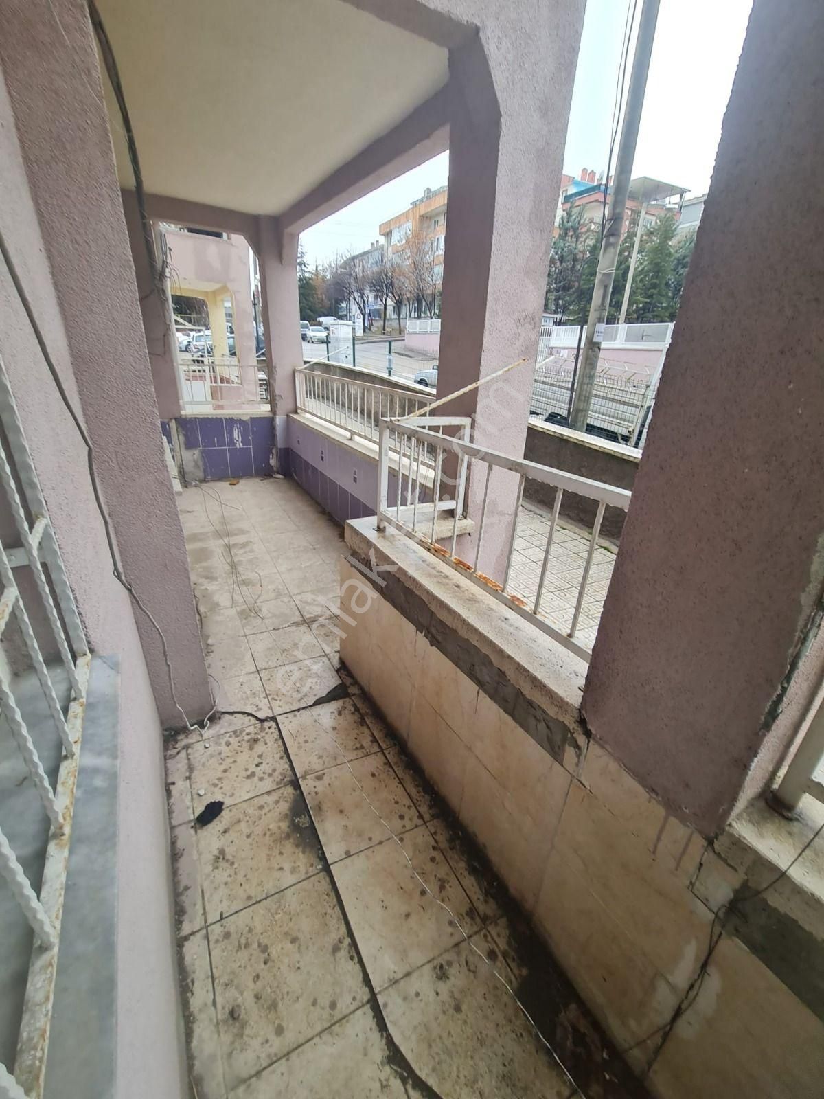 Selçuklu Mah.'de Satılık 3+1 Bağımsız Yüksek Giriş Daire - Görsel 17