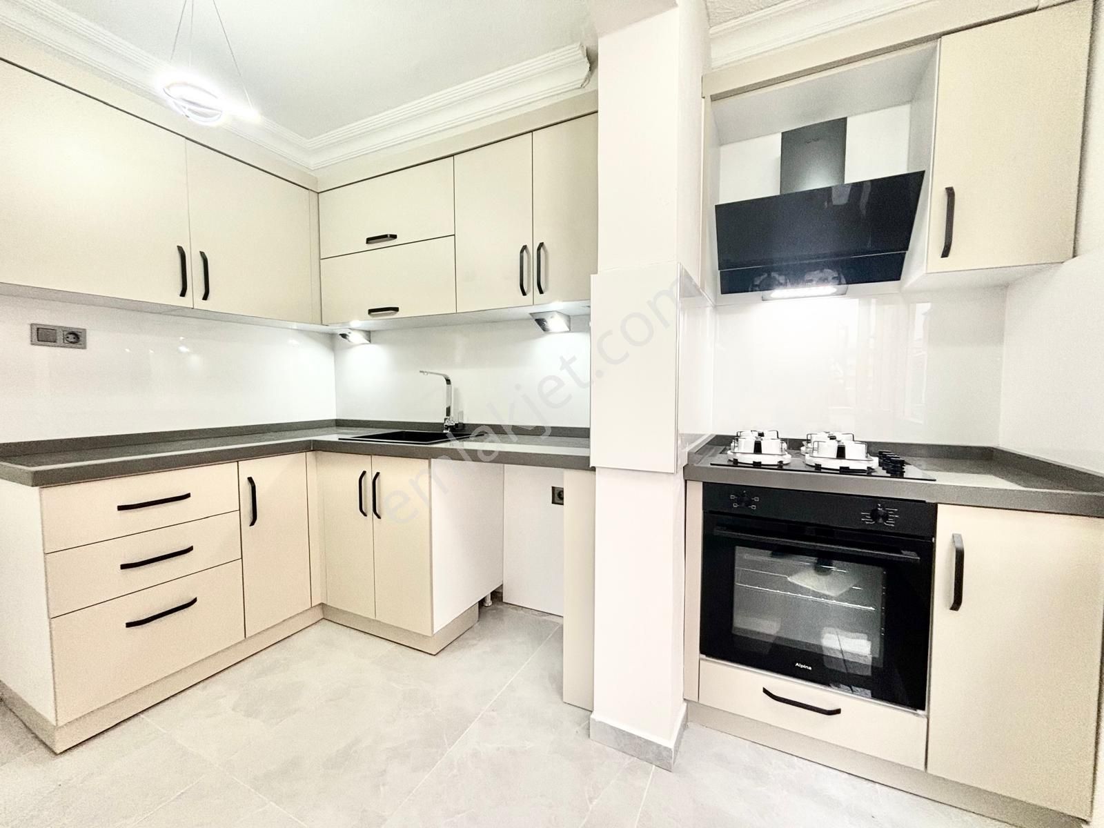 ▄onur Yıldırımdan Satılık Akçay Merkezde Arakat Fırsat 2+1 Daire