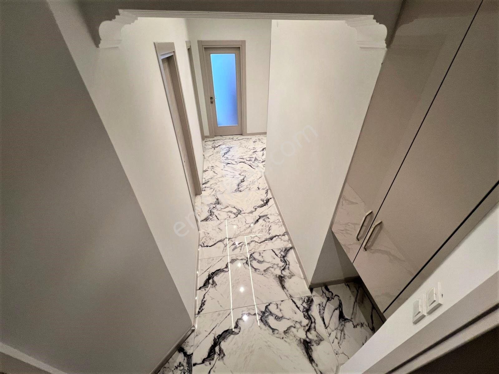 🟠🟠 Alfa'dan Açay'da Ayrı Mutfak Satılık Şık Tasarımlı Ön Cephe 3+1 Geniş Daire - Görsel 20