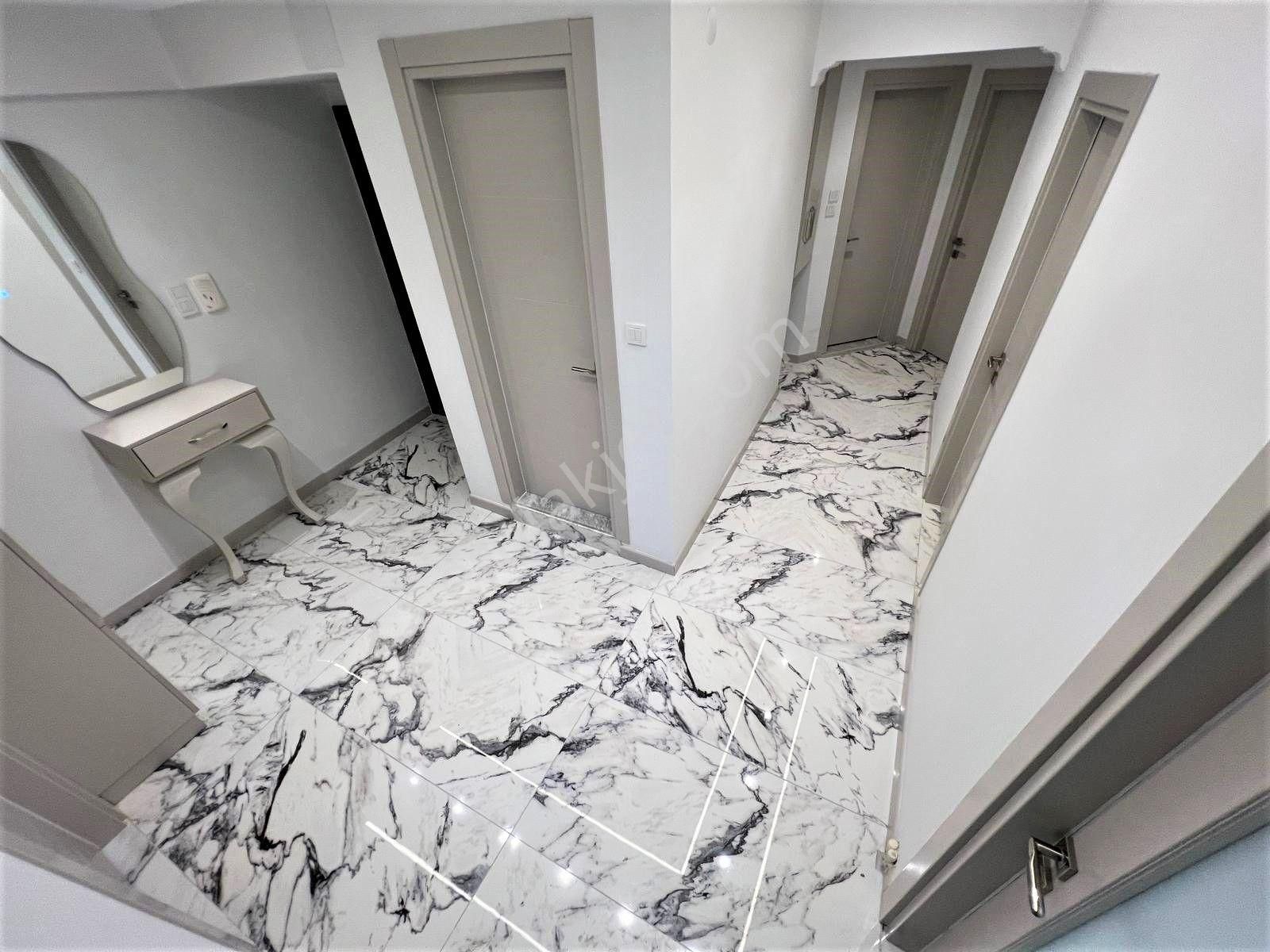 🟠🟠 Alfa'dan Açay'da Ayrı Mutfak Satılık Şık Tasarımlı Ön Cephe 3+1 Geniş Daire - Görsel 34