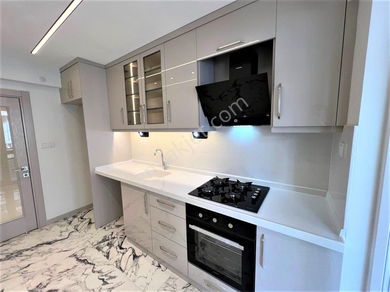 🟠🟠 Alfa'dan Açay'da Ayrı Mutfak Satılık Şık Tasarımlı Ön Cephe 3+1 Geniş Daire - Görsel 21