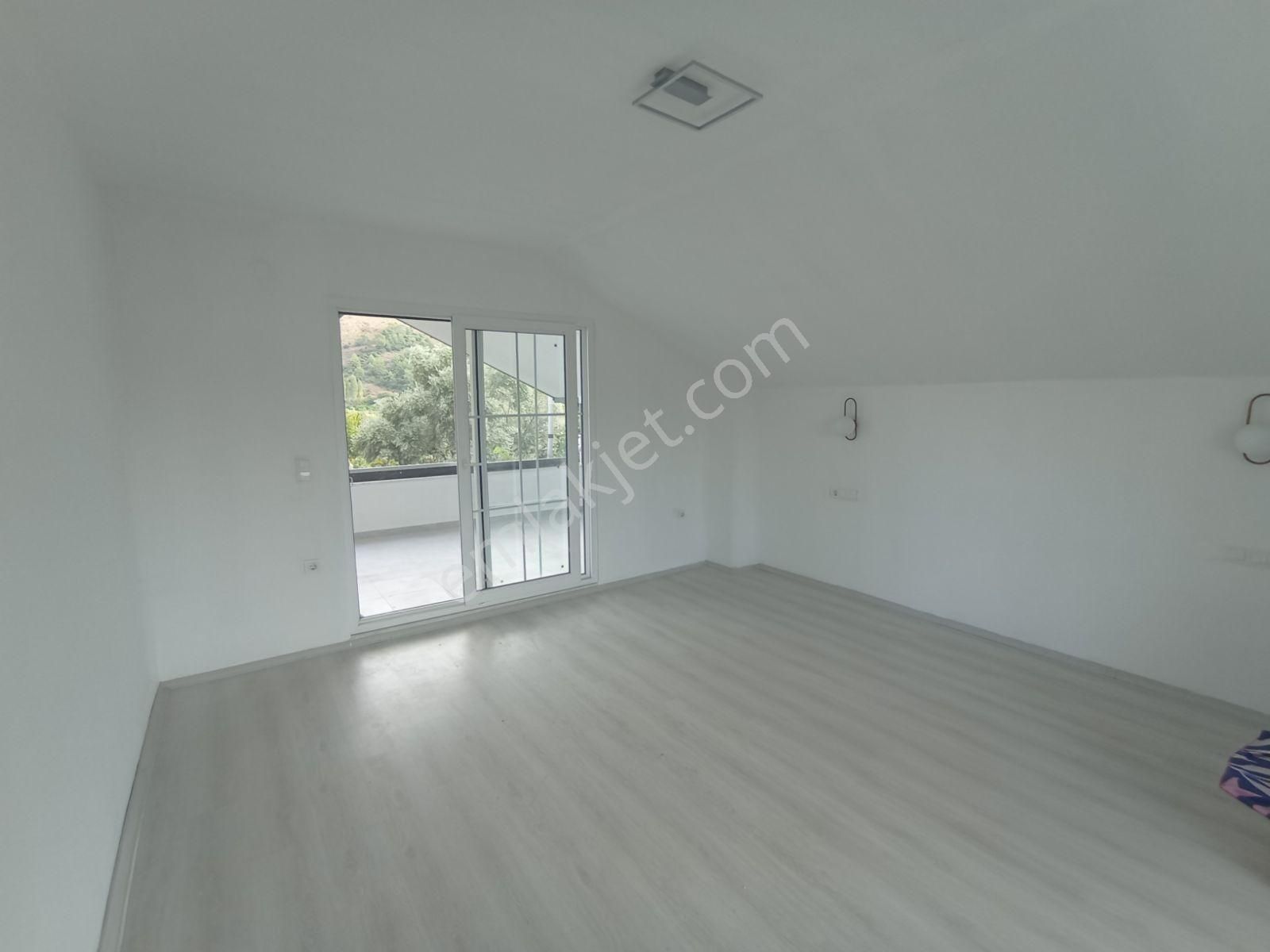 Çiğdem Emlak'tan Müstakil Tadında Kiralık Dubleks Ev - Görsel 29