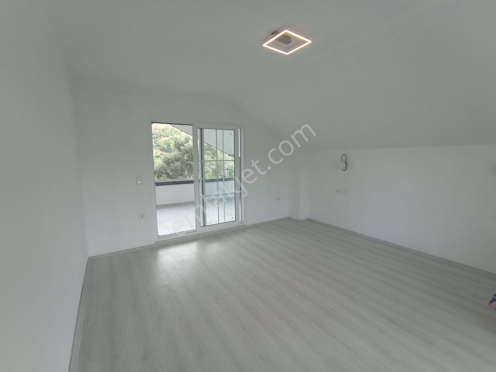 Çiğdem Emlak'tan Müstakil Tadında Kiralık Dubleks Ev - Görsel 23