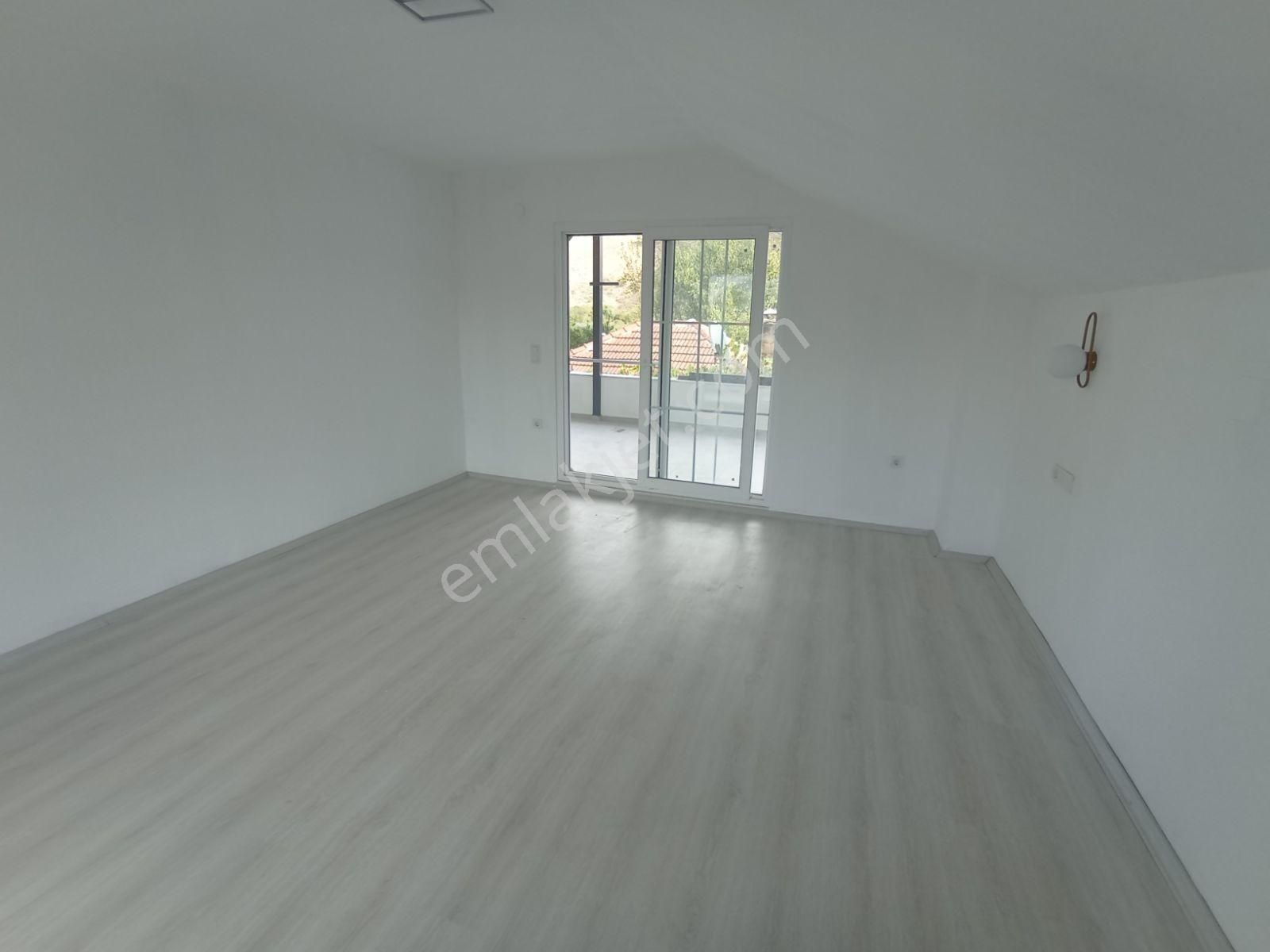 Çiğdem Emlak'tan Müstakil Tadında Kiralık Dubleks Ev - Görsel 19