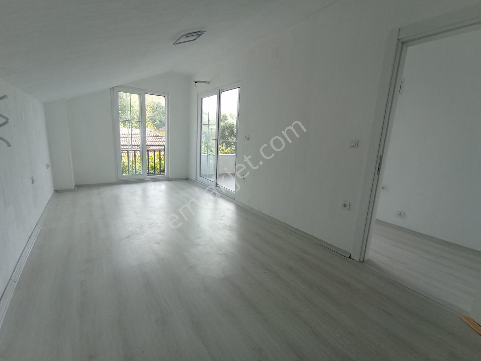 Çiğdem Emlak'tan Müstakil Tadında Kiralık Dubleks Ev - Görsel 3