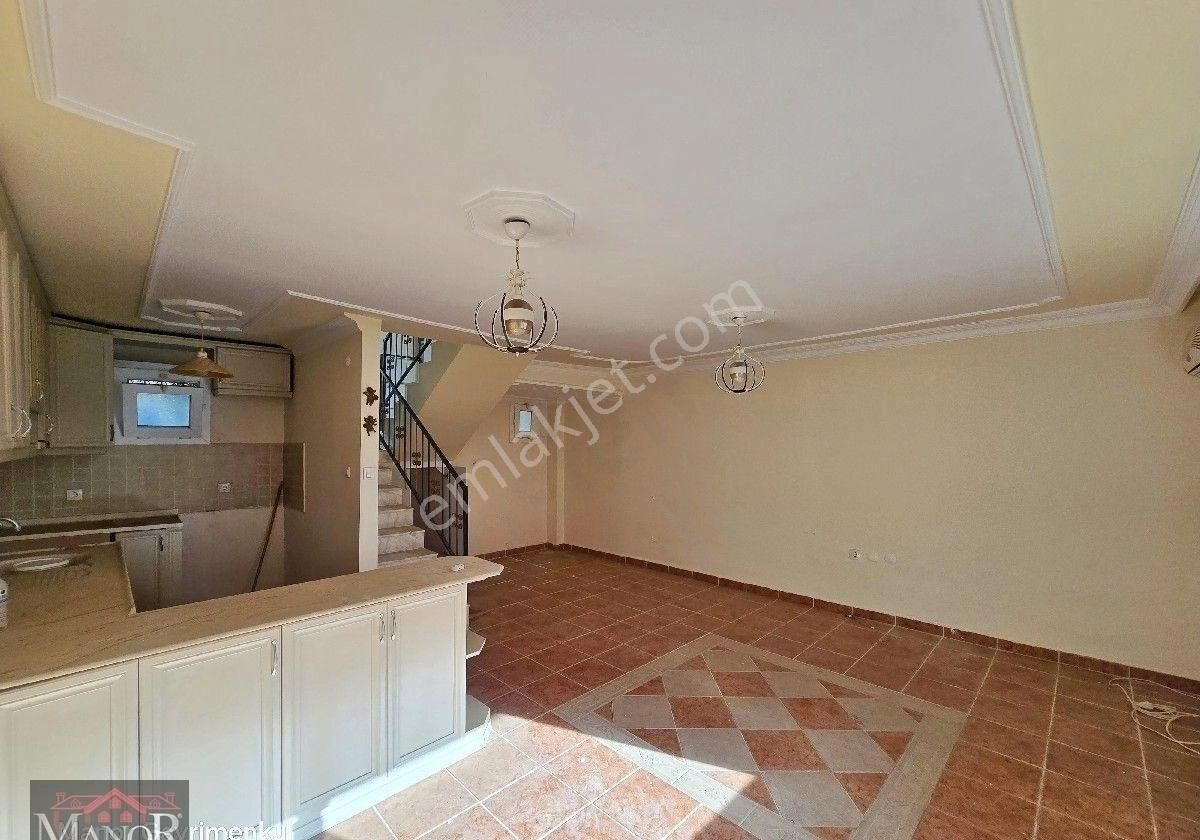 Kuşadası Kadınlar Denizinde 4+1 Deniz Manzaralı Havuzlu Sitede Satılık Villa - Görsel 19