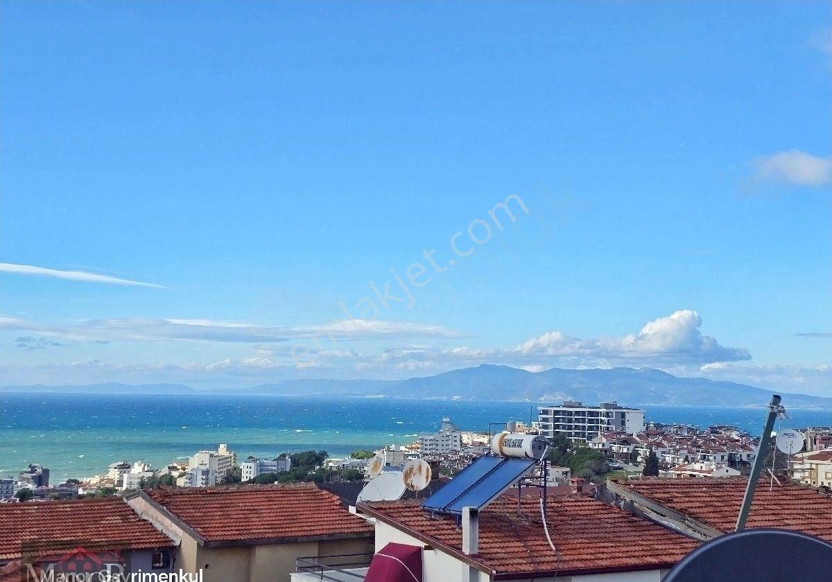 Kuşadası Kadınlar Denizinde 4+1 Deniz Manzaralı Havuzlu Sitede Satılık Villa - Görsel 4