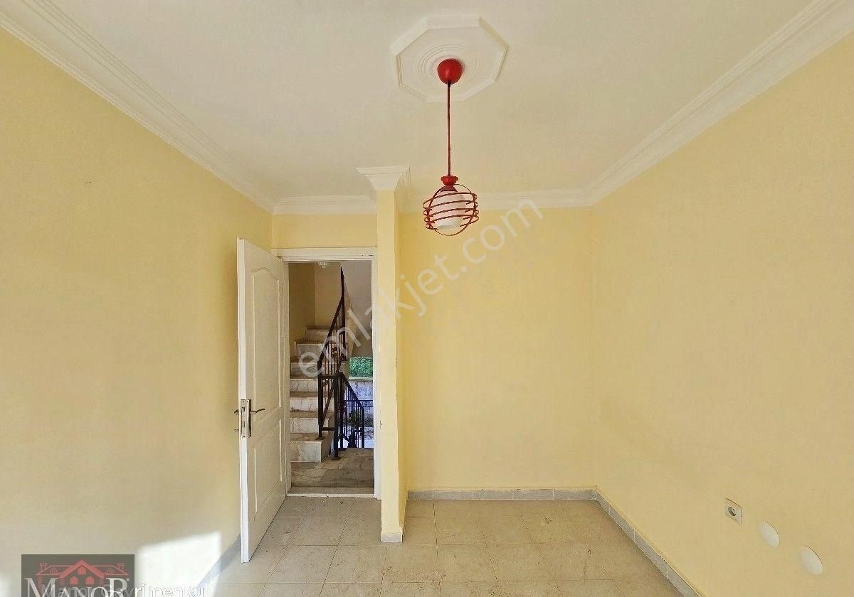 Kuşadası Kadınlar Denizinde 4+1 Deniz Manzaralı Havuzlu Sitede Satılık Villa - Görsel 16