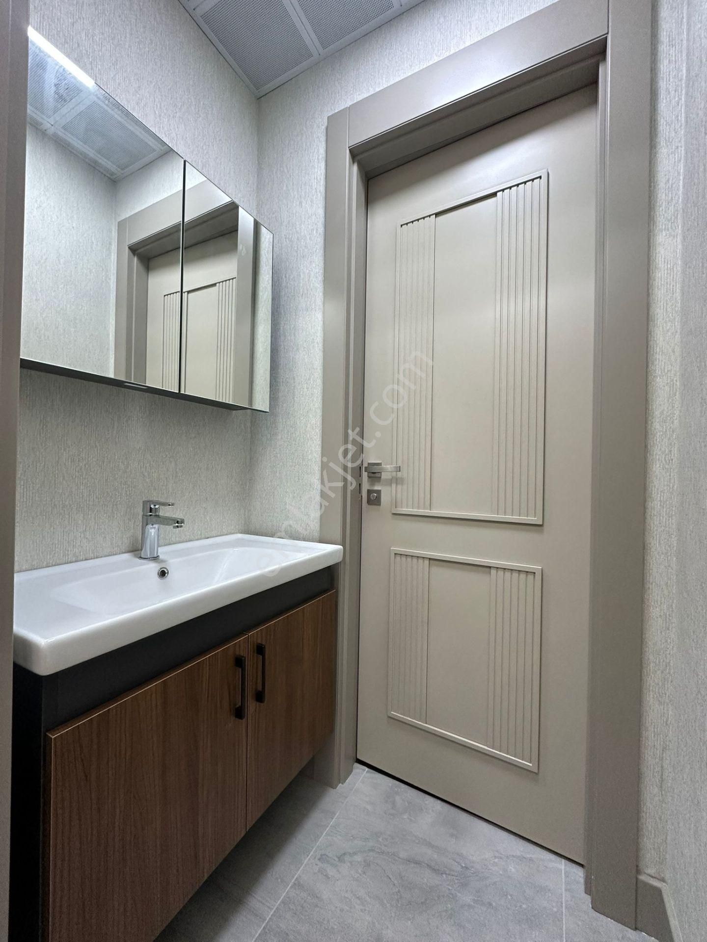 Pursaklar Mehmet Zengin Emlak'tan Kapalı Otoparklı Sitede 9. Kat 4+1 Ultra Lüks Hastane Yakını - Görsel 36