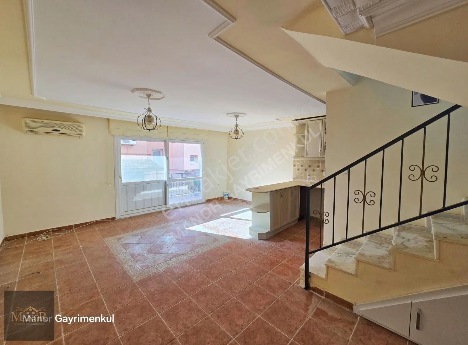 Kuşadası Kadınlar Denizi 4+1 Denize Yakın Havuzlu Sitede Villa - Görsel 5