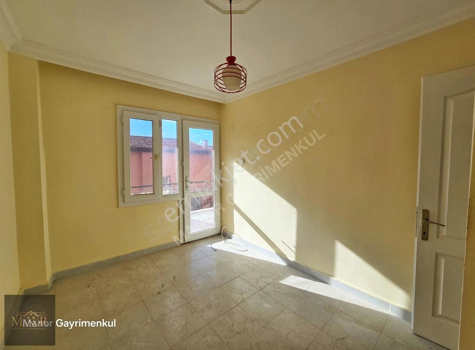 Kuşadası Kadınlar Denizi 4+1 Denize Yakın Havuzlu Sitede Villa - Görsel 14