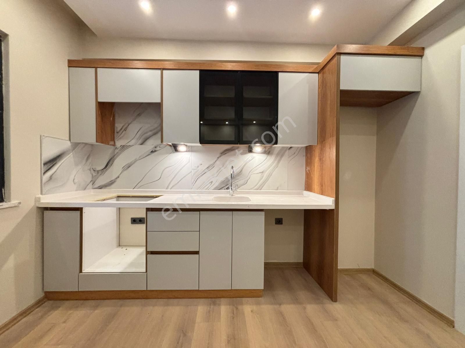 ▀mera Emlaktan Tuzcumurat Mah. Çift Cepheli 2+1 90m2 Lüx Daire - Görsel 24