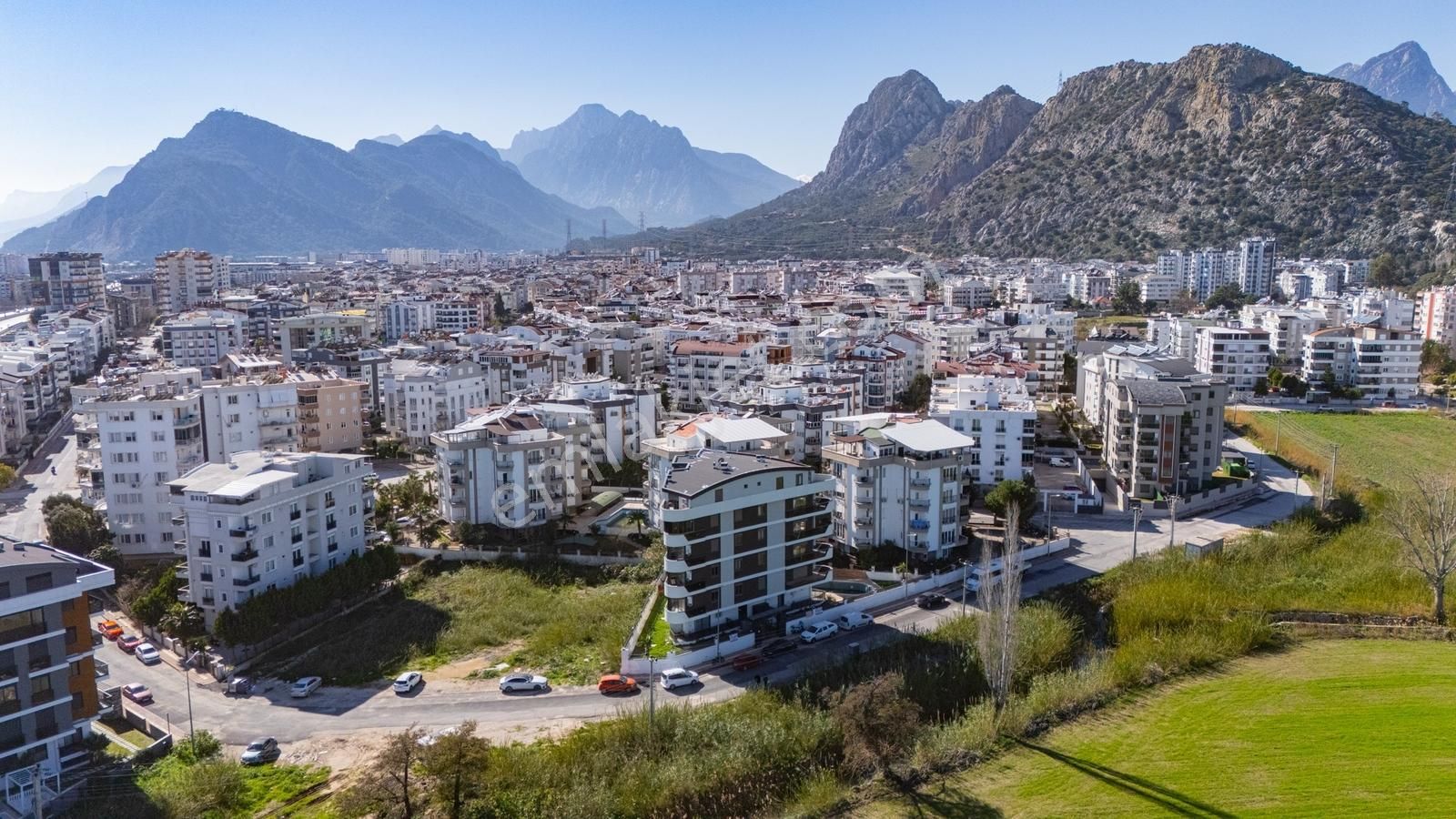 Konyaaltı Hurma'da Satılık 1+1 Daire