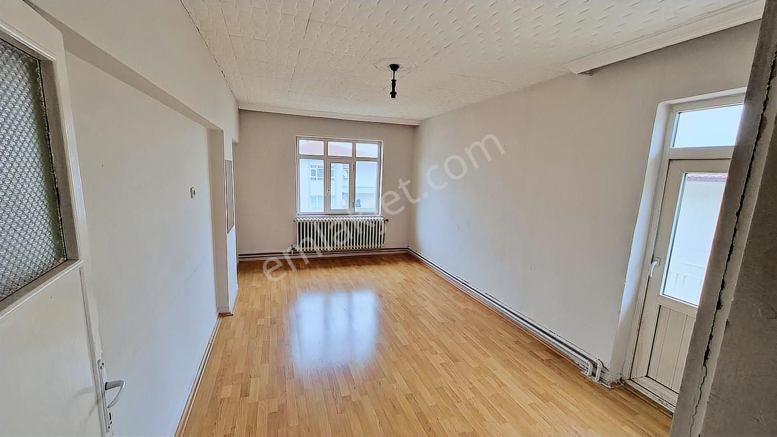 Kent Emlak'tan Abidin Paşada 3. Katta 3+1 Yapılı Satılık Daire - Görsel 11