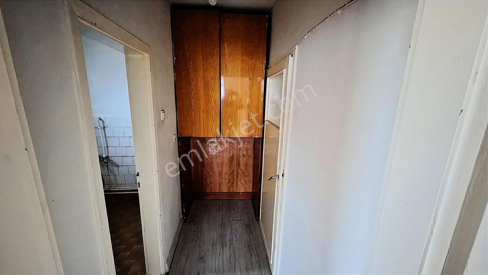 Kent Emlak'tan Abidin Paşada 3. Katta 3+1 Yapılı Satılık Daire - Görsel 14