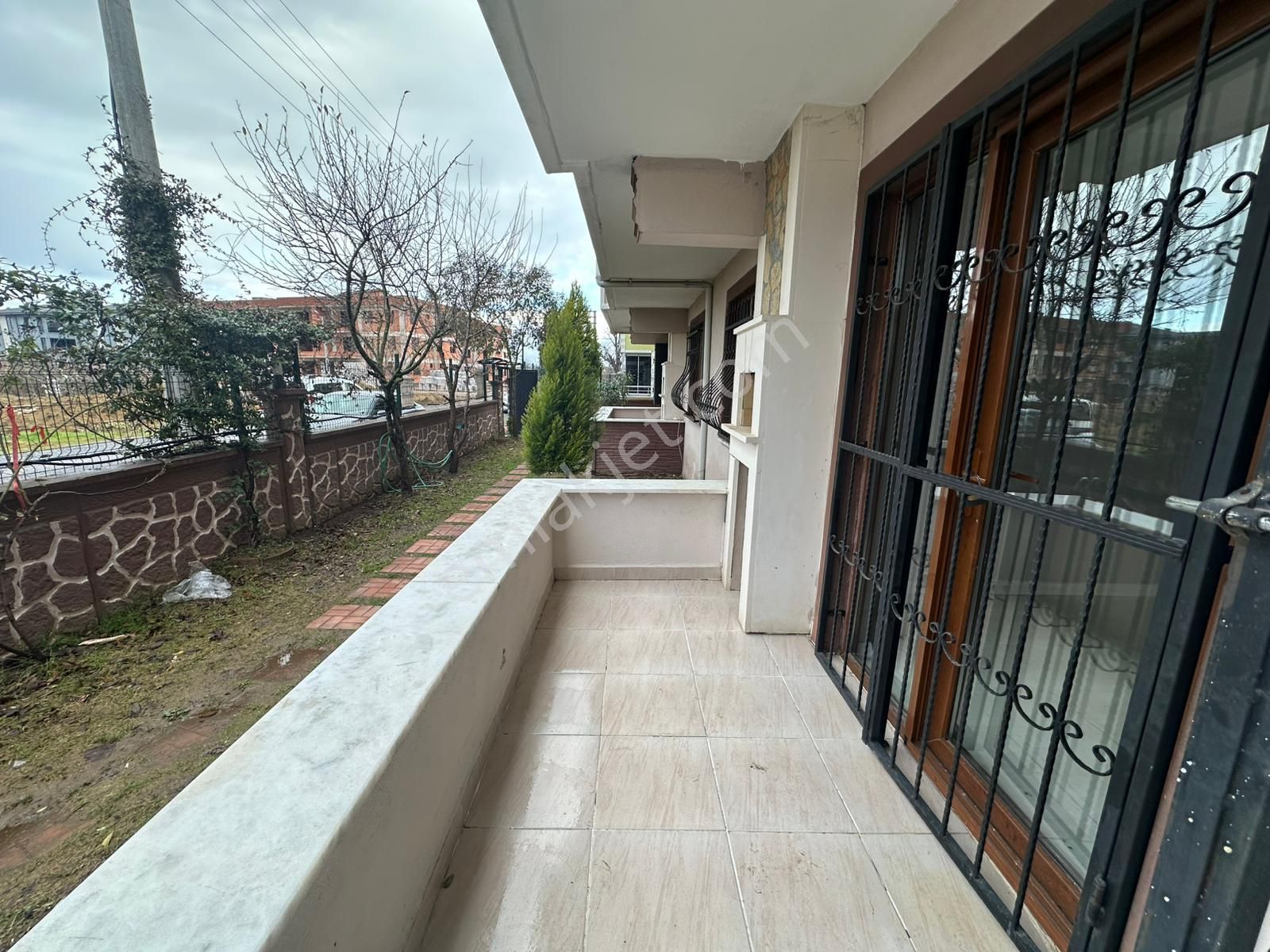 Karasu'da Kombili, Petekli Ve Havuzlu Site İçinde Ferah 2+1 - Görsel 19