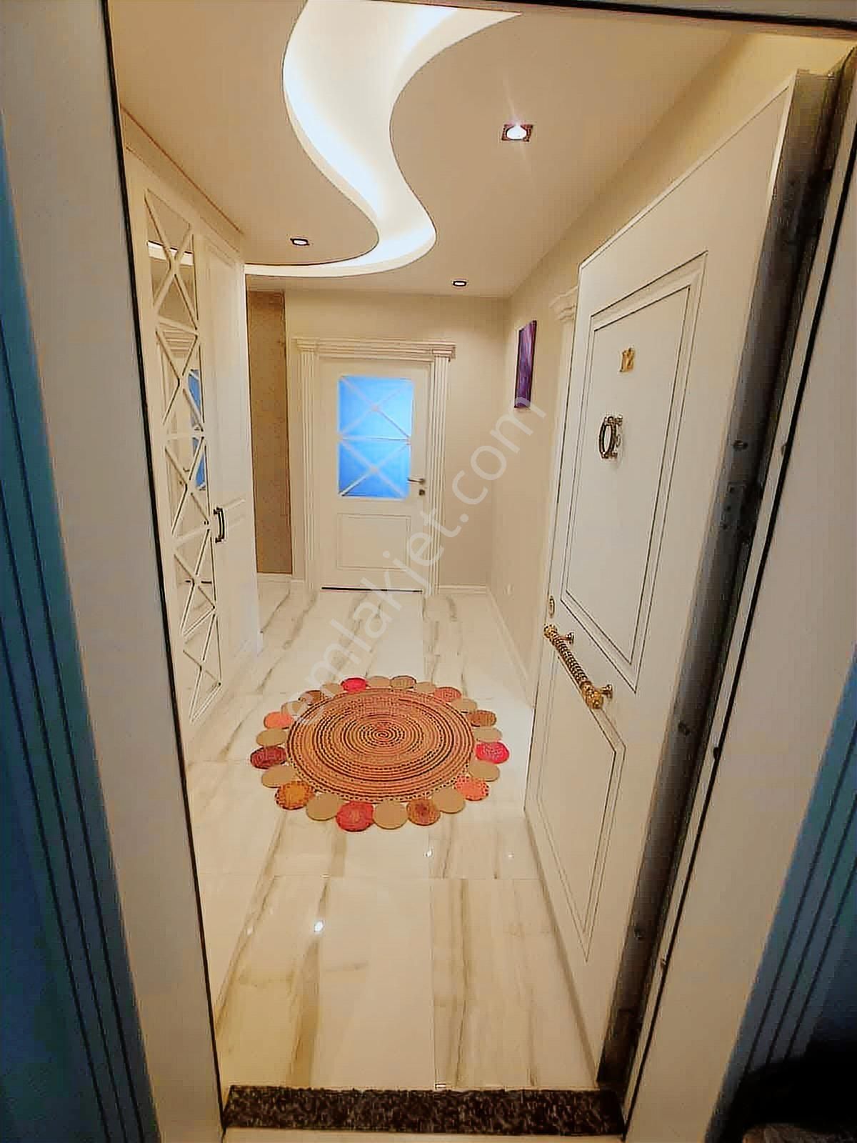 Mersin Mezitlide Residence İçinde Satılık 4+1 Hazır Daire !! - Görsel 17