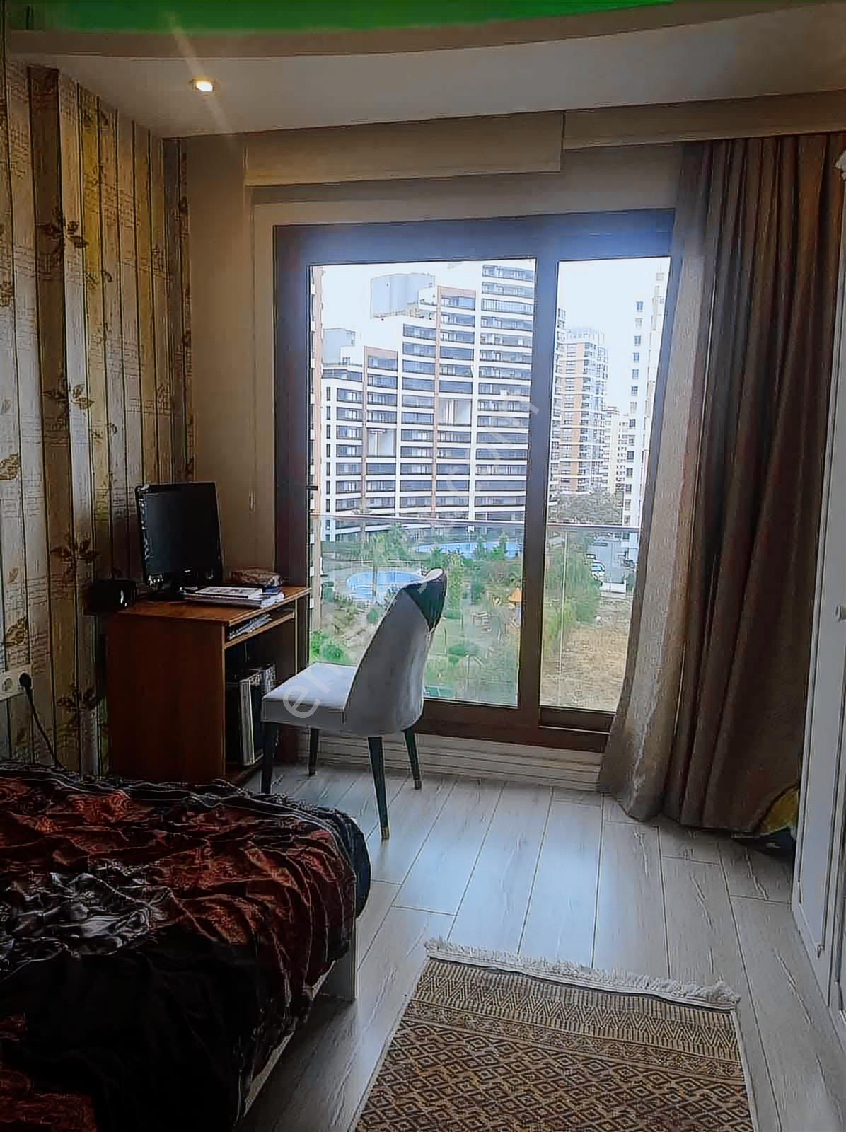 Mersin Mezitlide Residence İçinde Satılık 4+1 Hazır Daire !! - Görsel 13