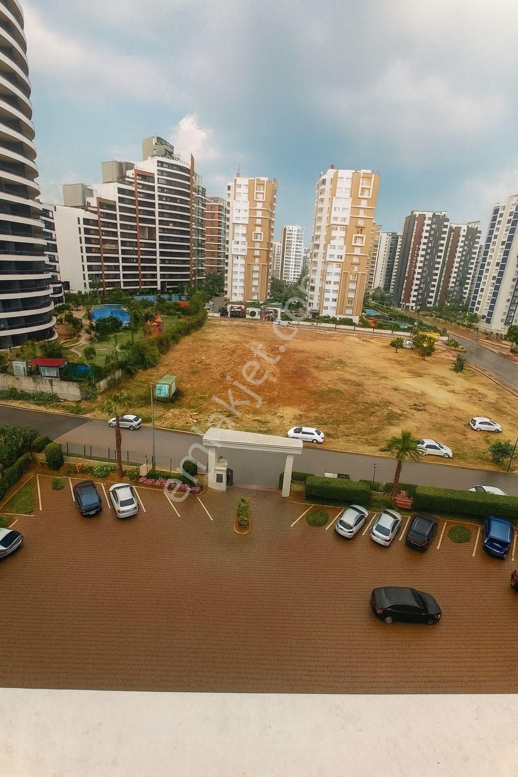 Mersin Mezitlide Residence İçinde Satılık 4+1 Hazır Daire !! - Görsel 5