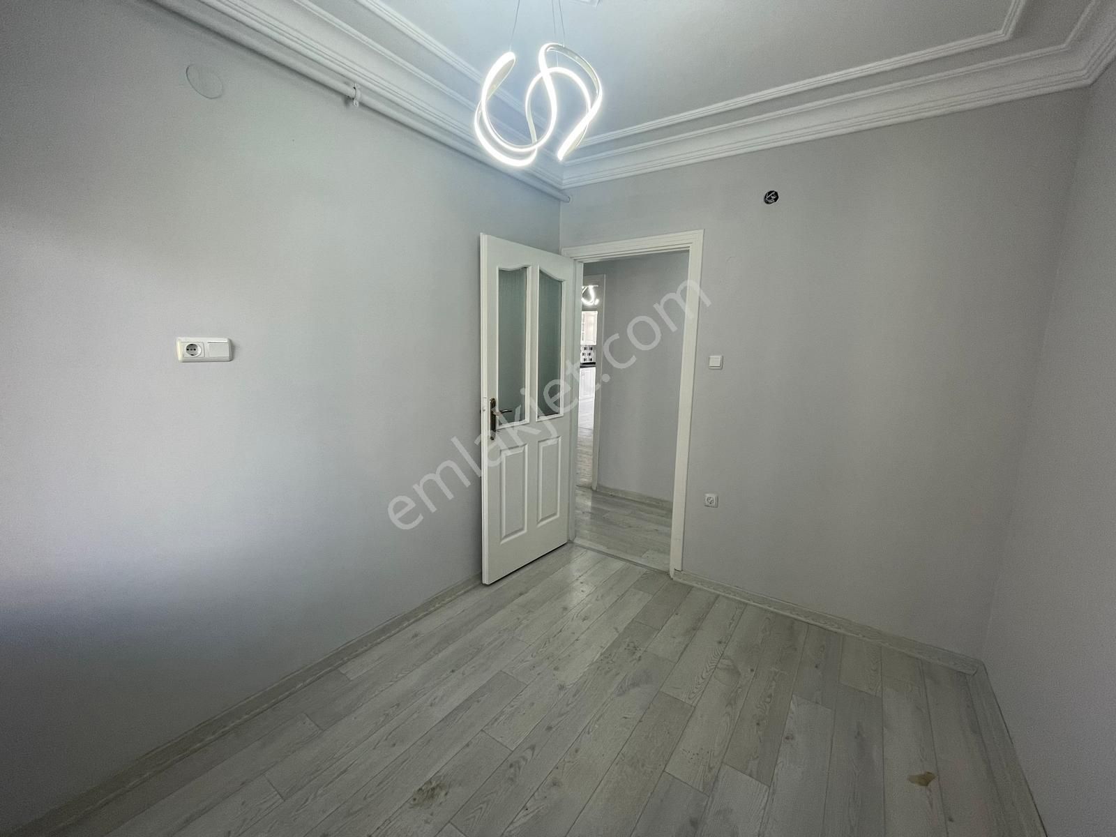 3ev Emlak'tan T.özal-s.demirel Blv 4+1 Kap. Mutfak Satılık Daire - Görsel 8