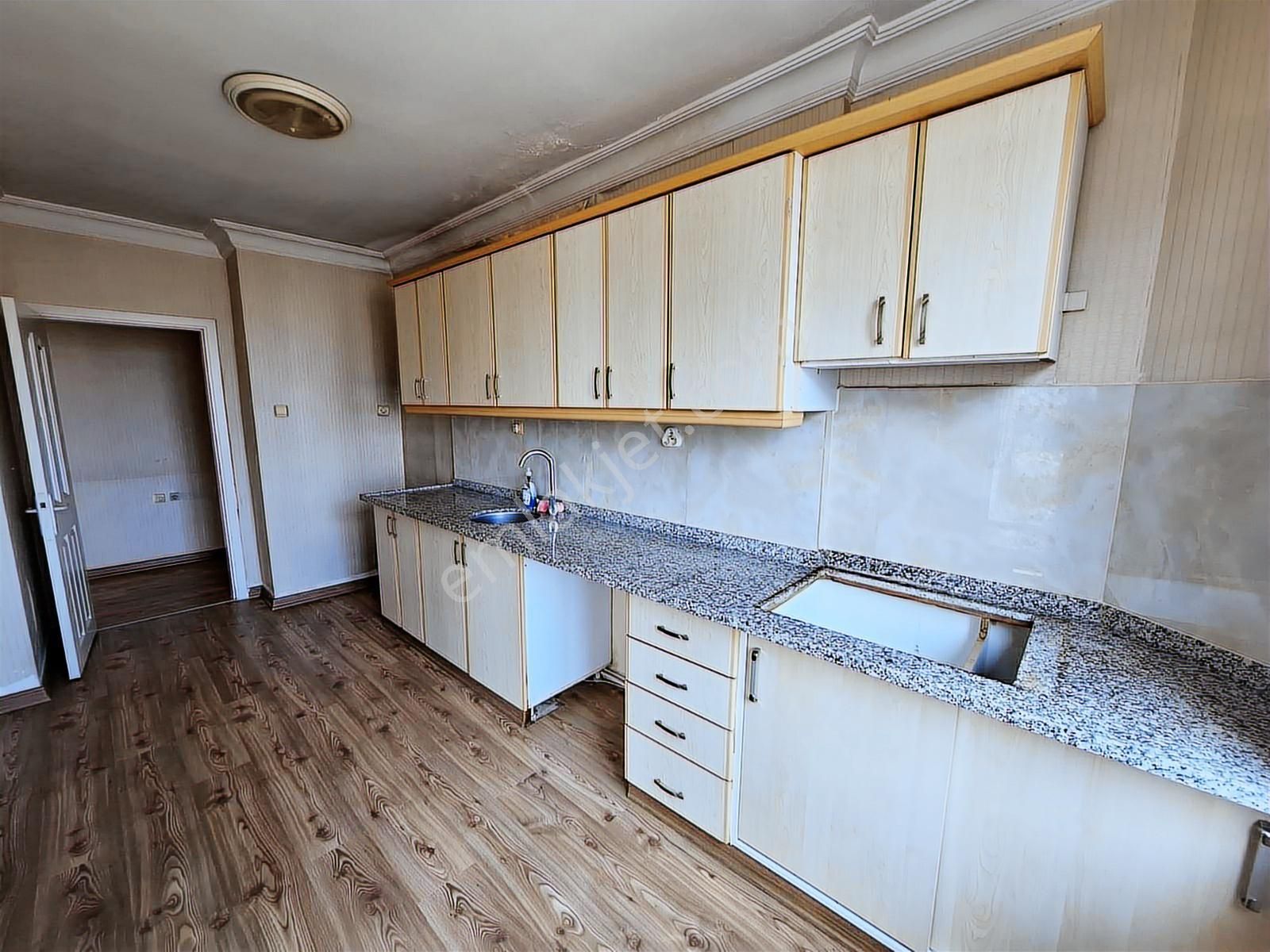 H.okan Merzeci Bulvarı Gözde Lokasyonda Satılık 3+1 Daire - Görsel 20