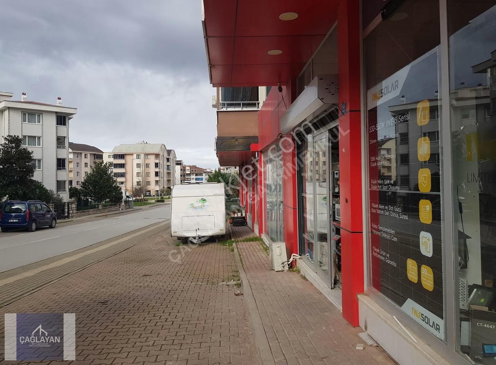 Demirci'de Merkezi Konumda Kullanıma Hazır Satılık Dükkan - Görsel 10