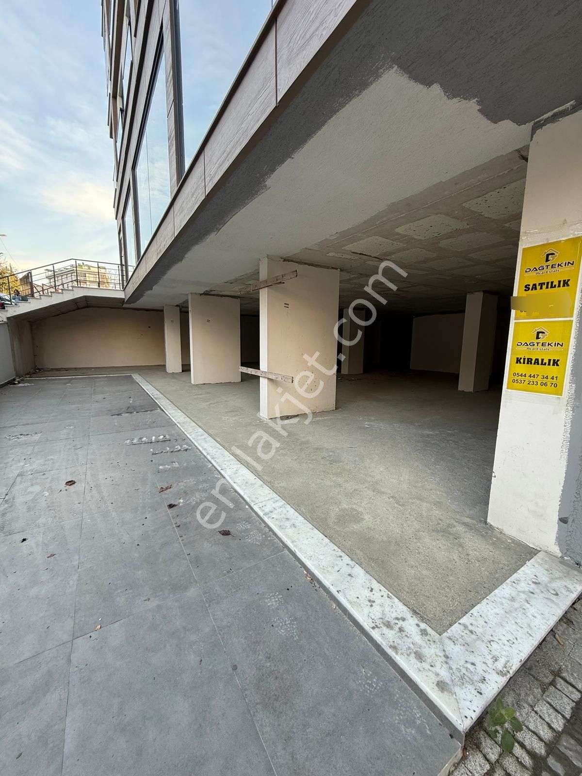 Adnan Kahveci Bölgesi Cadde Üstü Sıfır 330 M2 Satılık Dükkan !! - Görsel 8