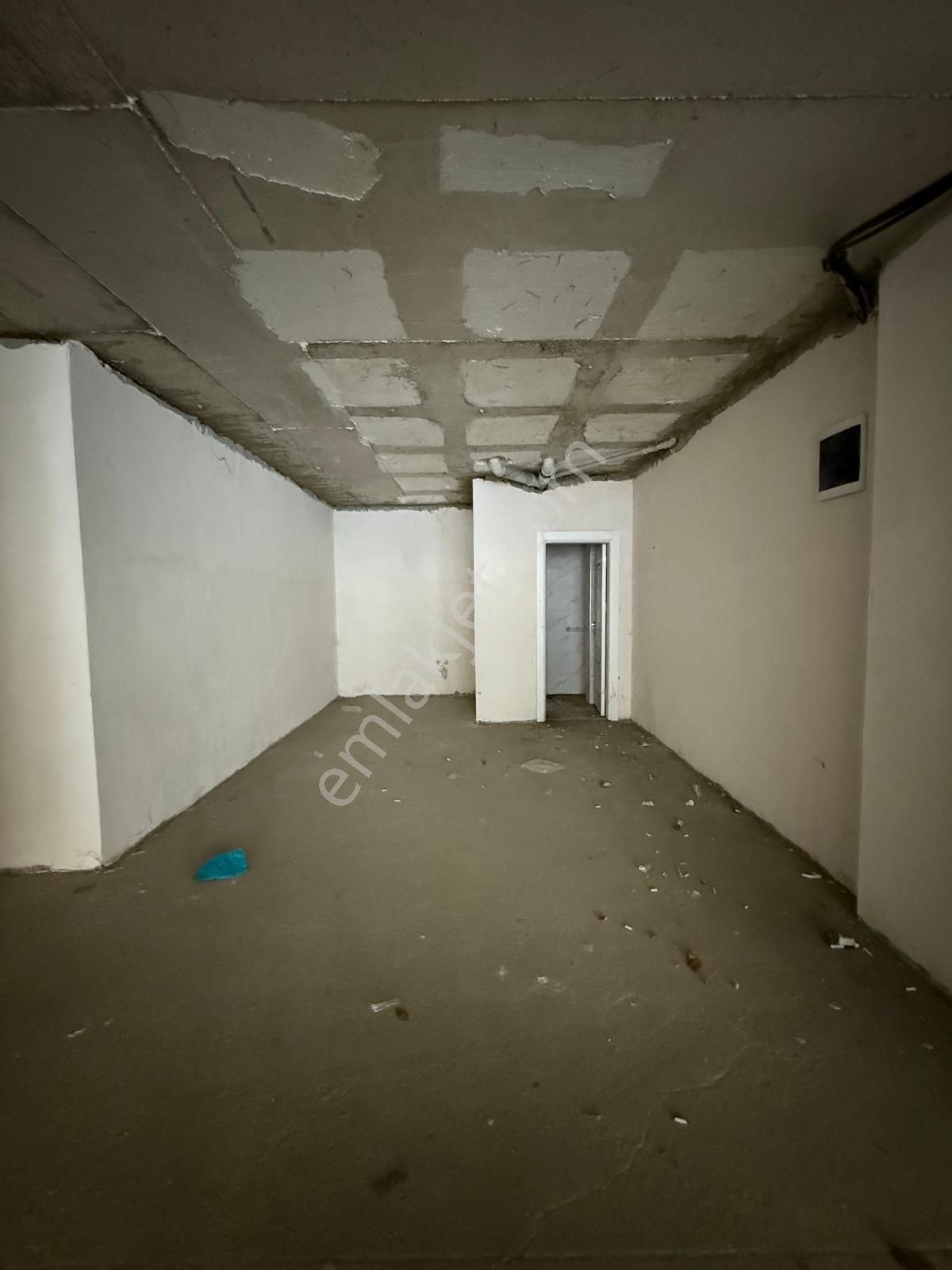 Adnan Kahveci Bölgesi Cadde Üstü Sıfır 330 M2 Satılık Dükkan !! - Görsel 4