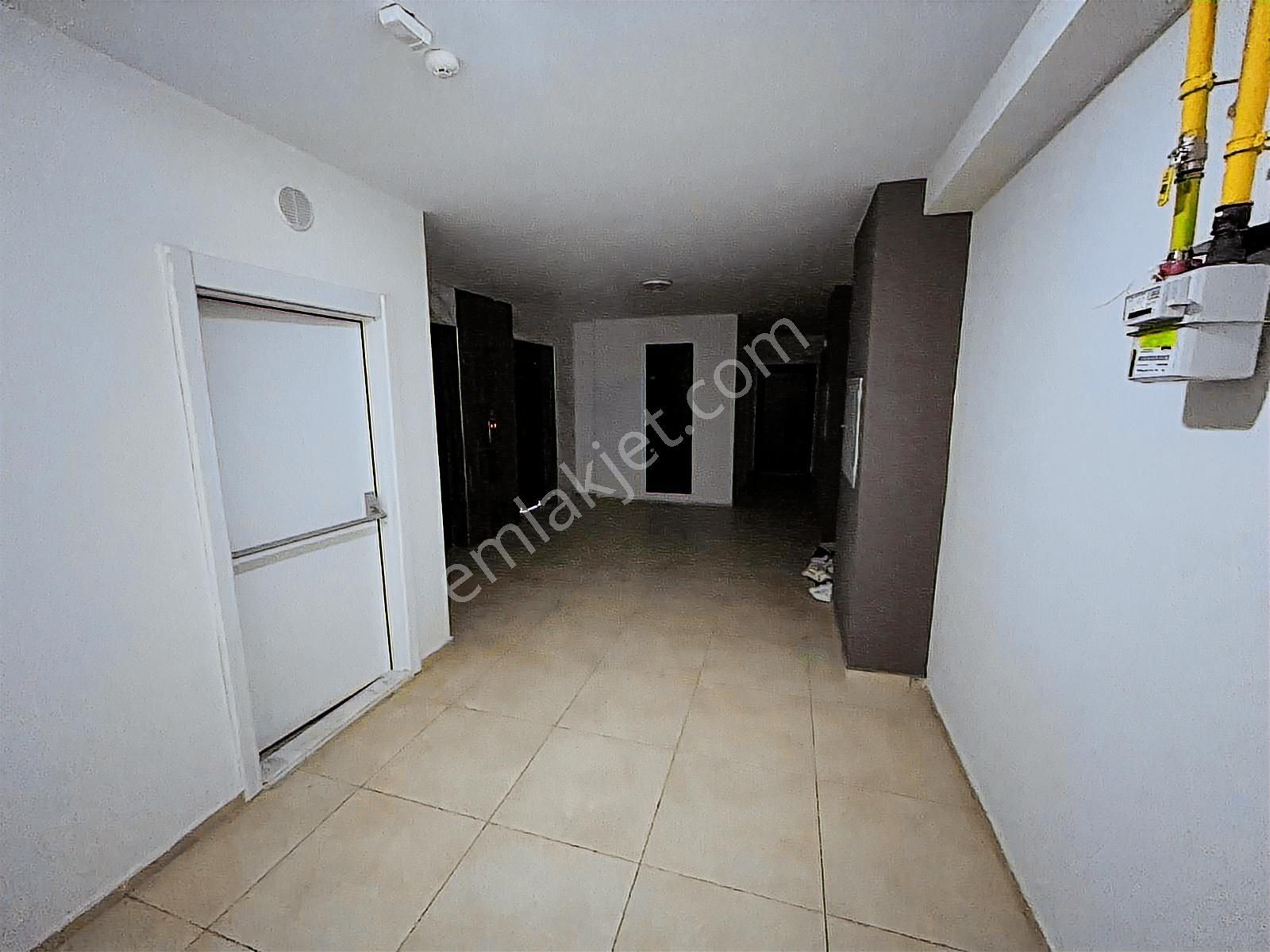 Arca' Dan Site İçerisinde Eşyalı Ve Havuzlu Satılık 2+1 Daire - Görsel 9