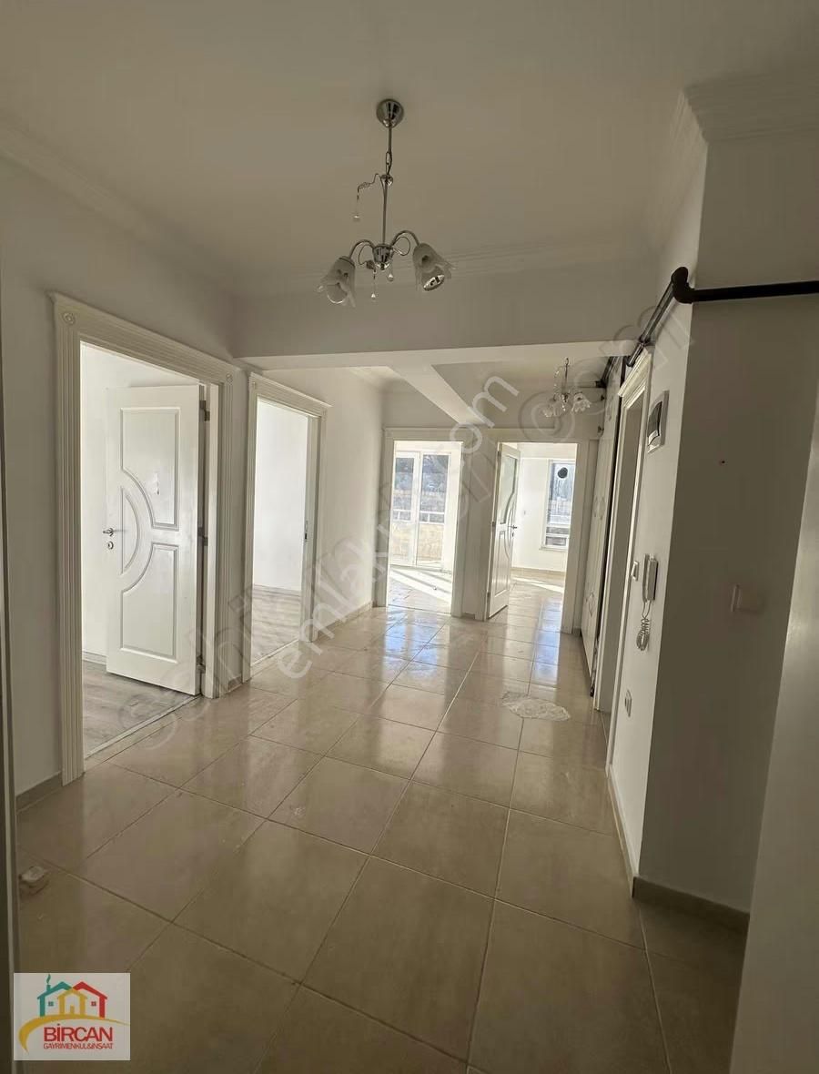 Güneykent'te Satılık Dördüncü Kat 2 + 1 - Görsel 2