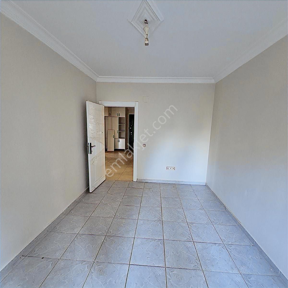 Mezitli Akdeniz Mah. Dev Teraslı Yenilenmiş Ultra Geniş 3+1 - Görsel 16