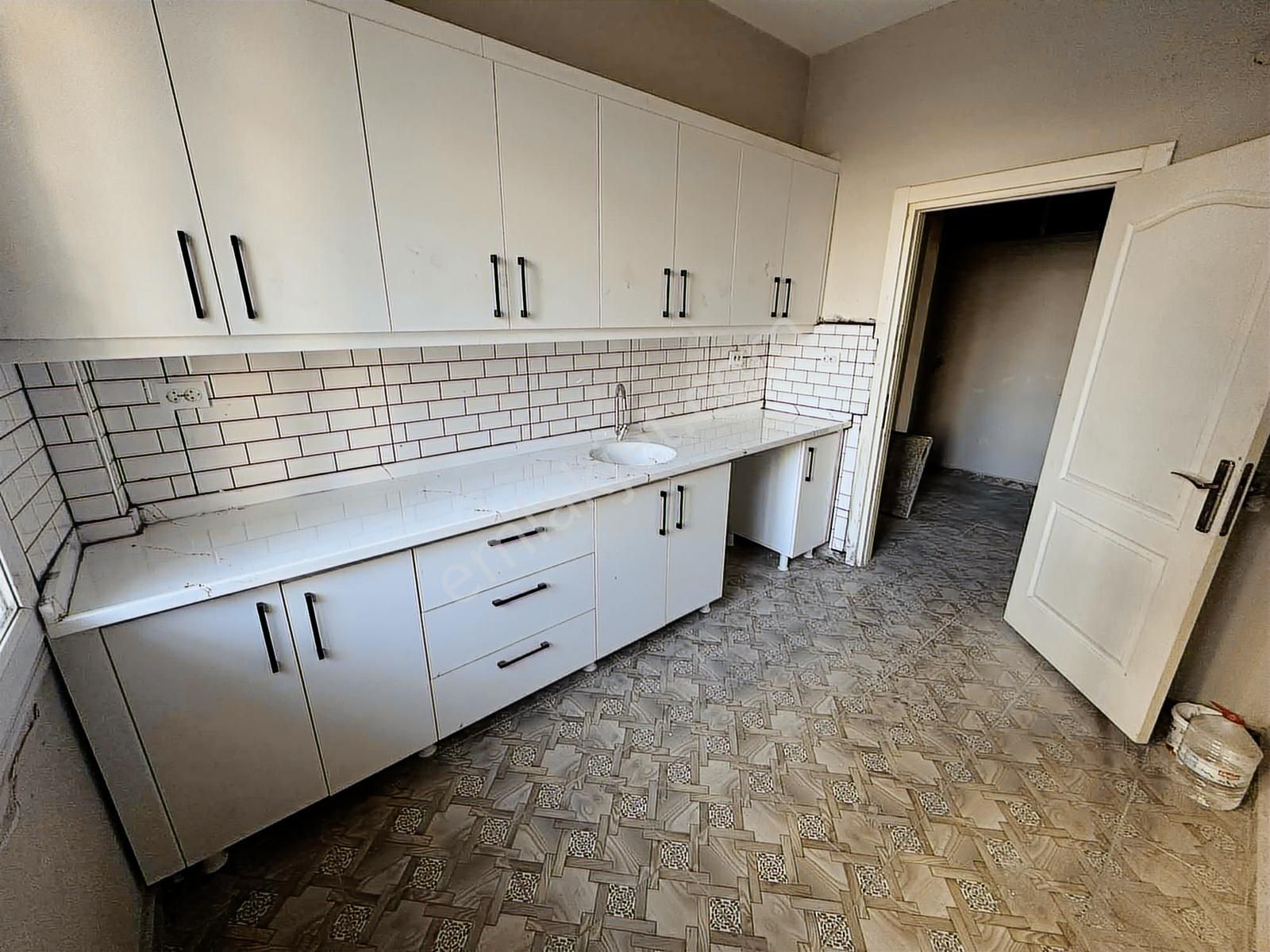 Eski Otogar Civarı Kiralık 3+1 Daire - Görsel 15