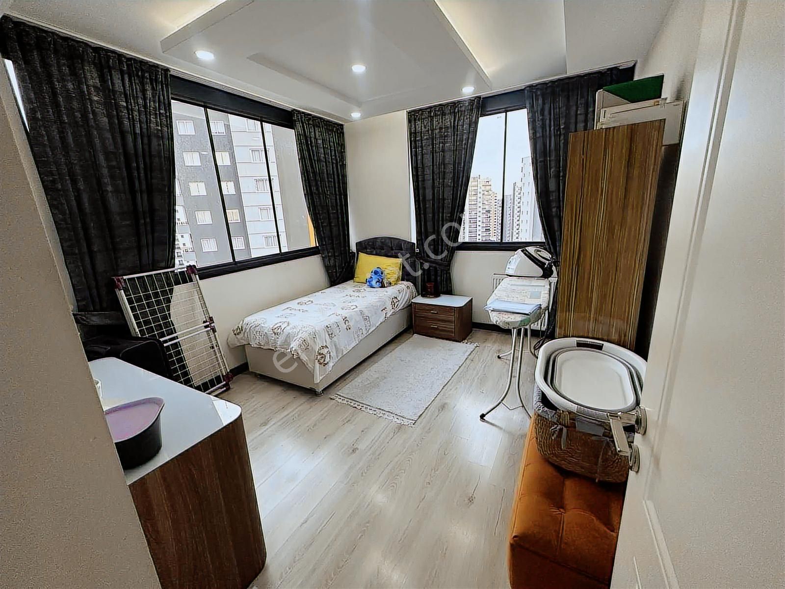 Mezitli Akdeniz Yaşardoğu Caddesinde Satılık Lüks 4+1 Daire - Görsel 3