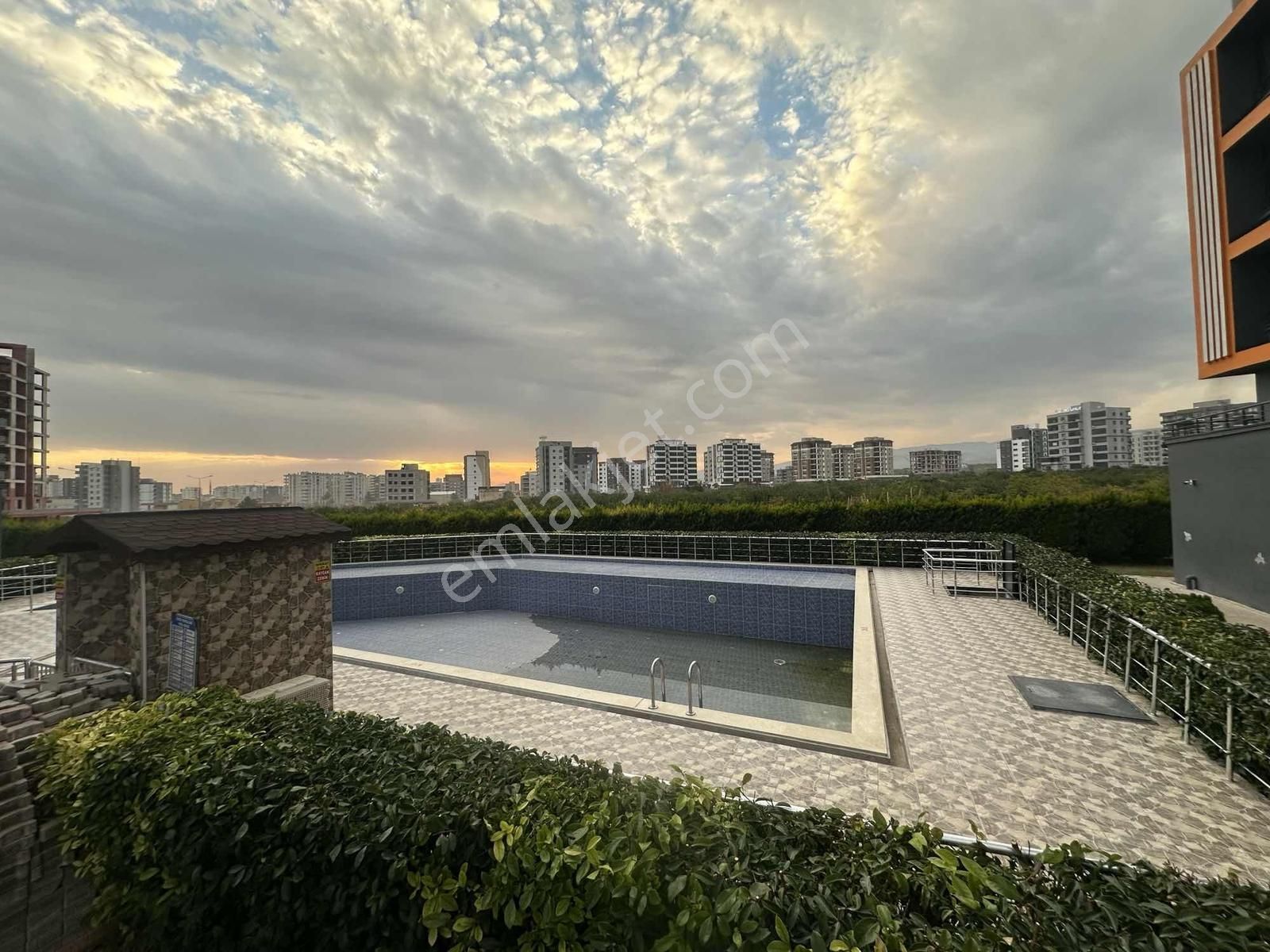 Mezitli Akdeniz Yaşardoğu Caddesinde Satılık Lüks 4+1 Daire - Görsel 13