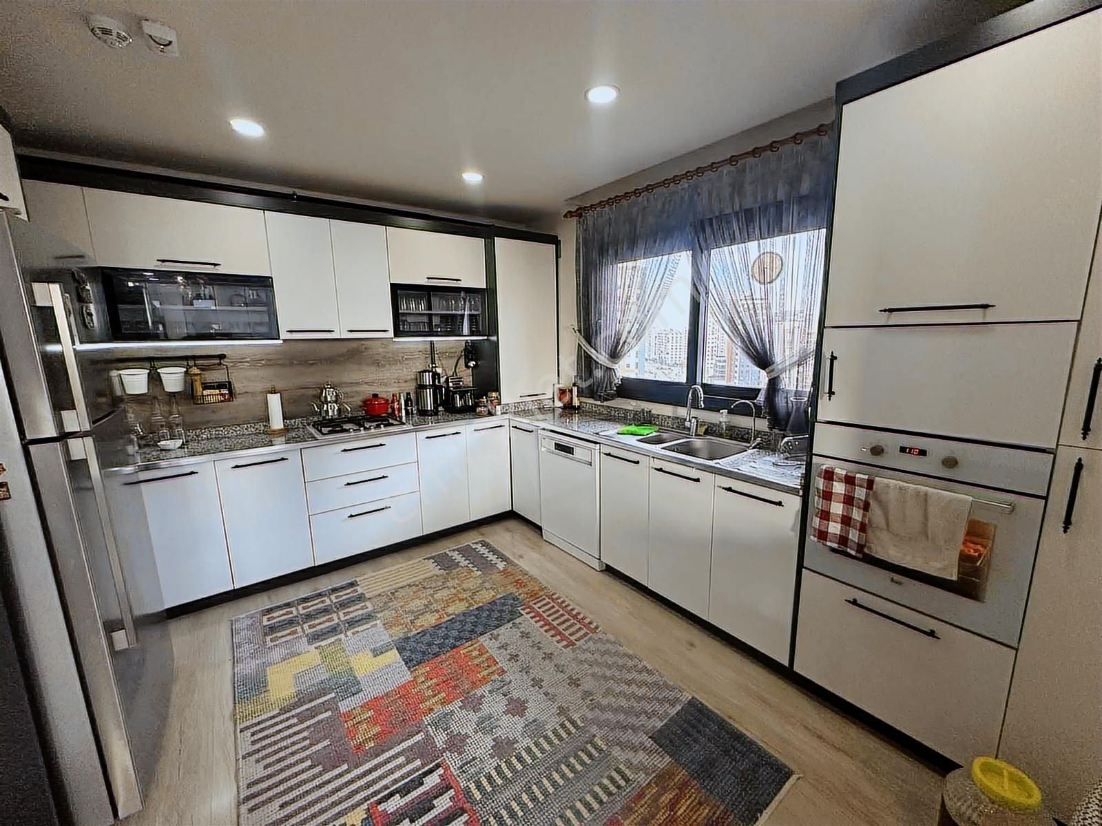 Mezitli Akdeniz Yaşardoğu Caddesinde Satılık Lüks 4+1 Daire - Görsel 10