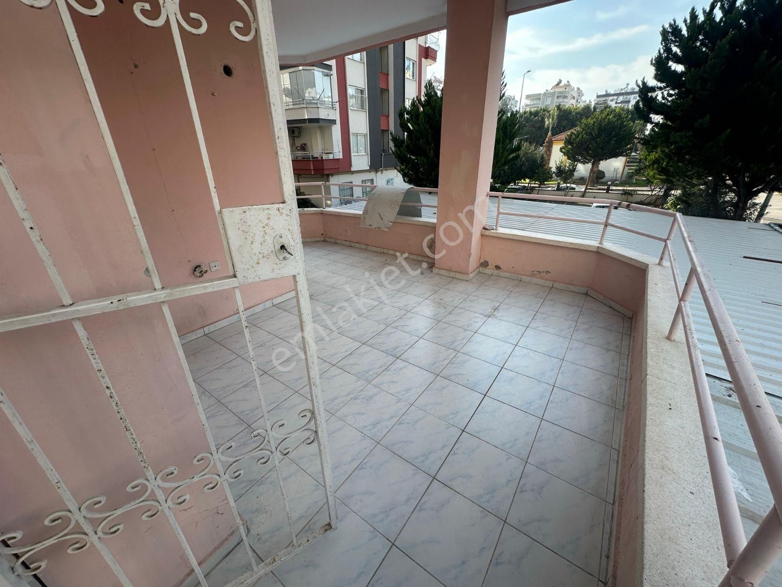 Arca Gyd : Viranşehir'de 150m2 3+1 Kiralık Daire - Görsel 17